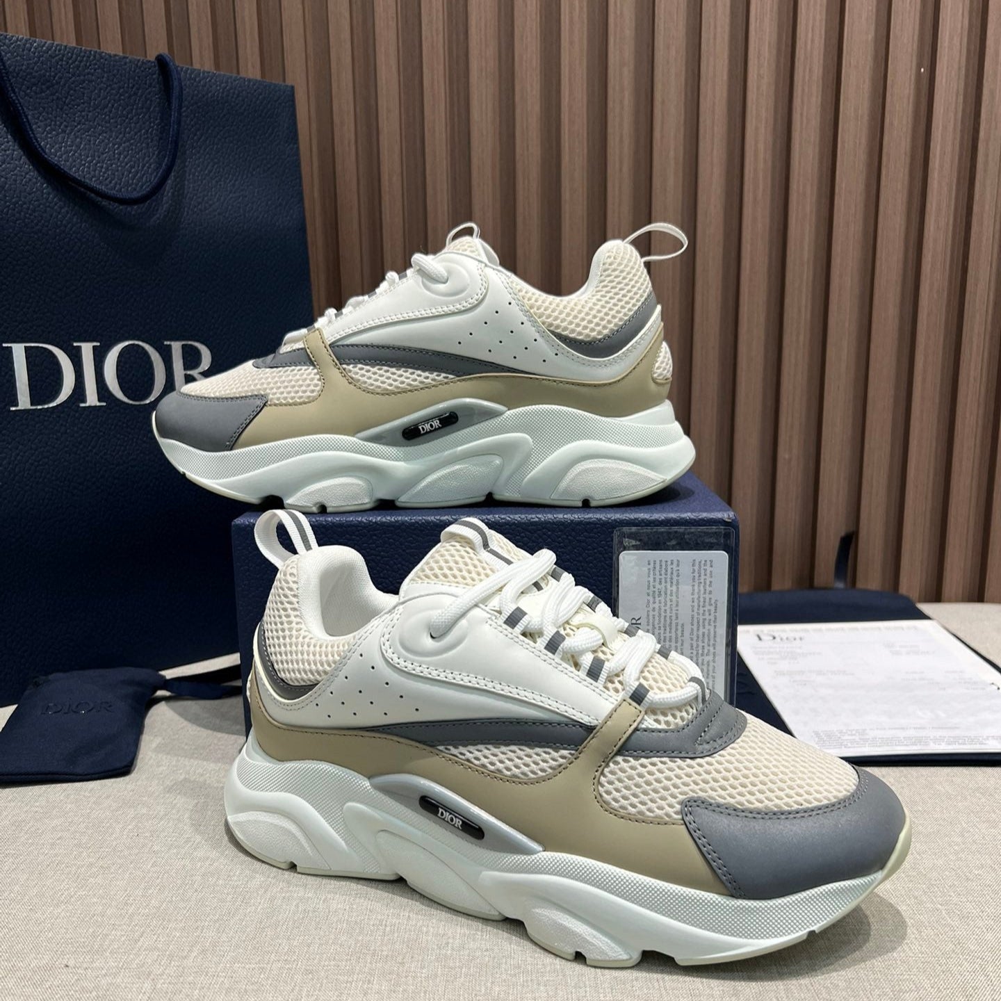 DIOR B22 White zongzi