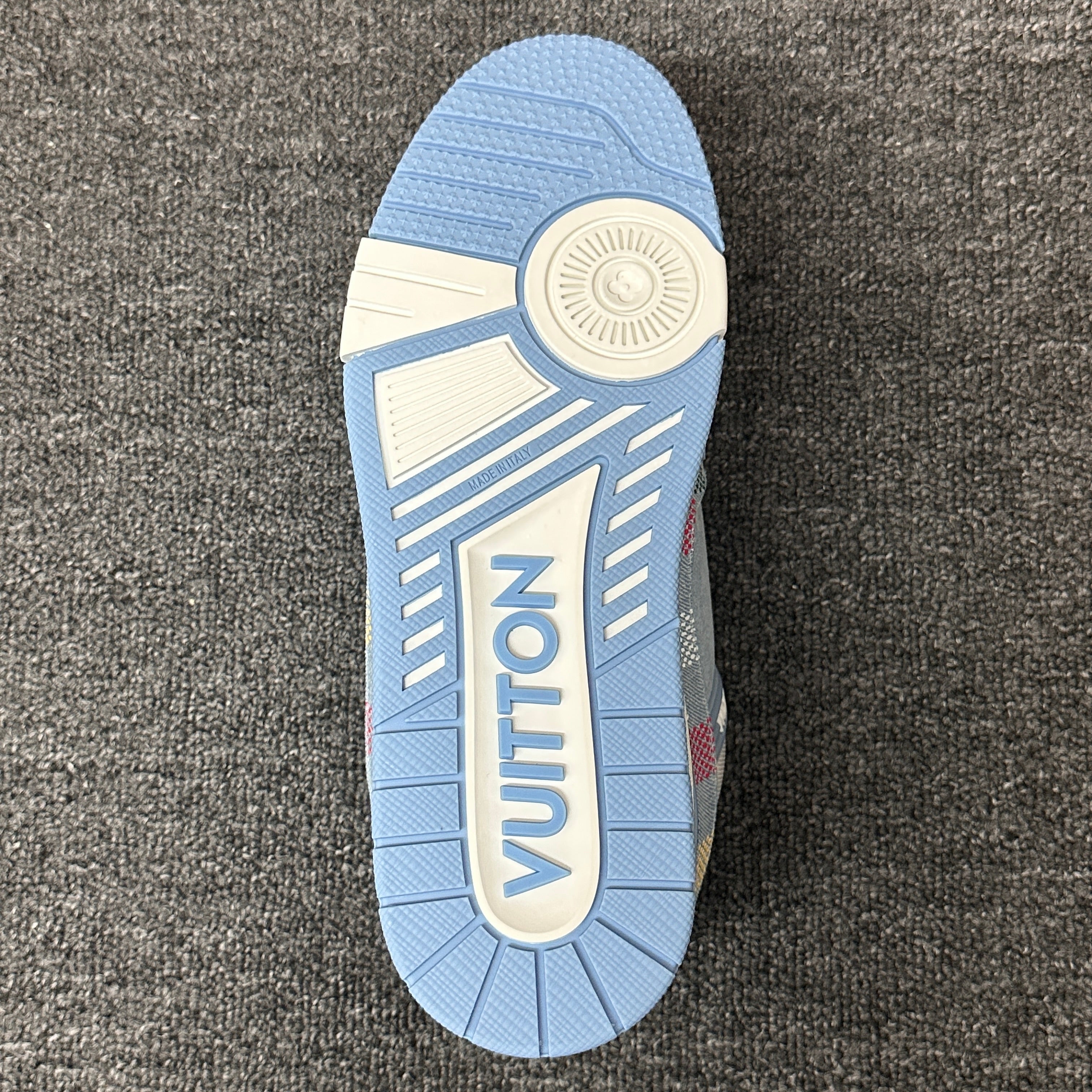 LOUIS VUITTON Trainer blue
