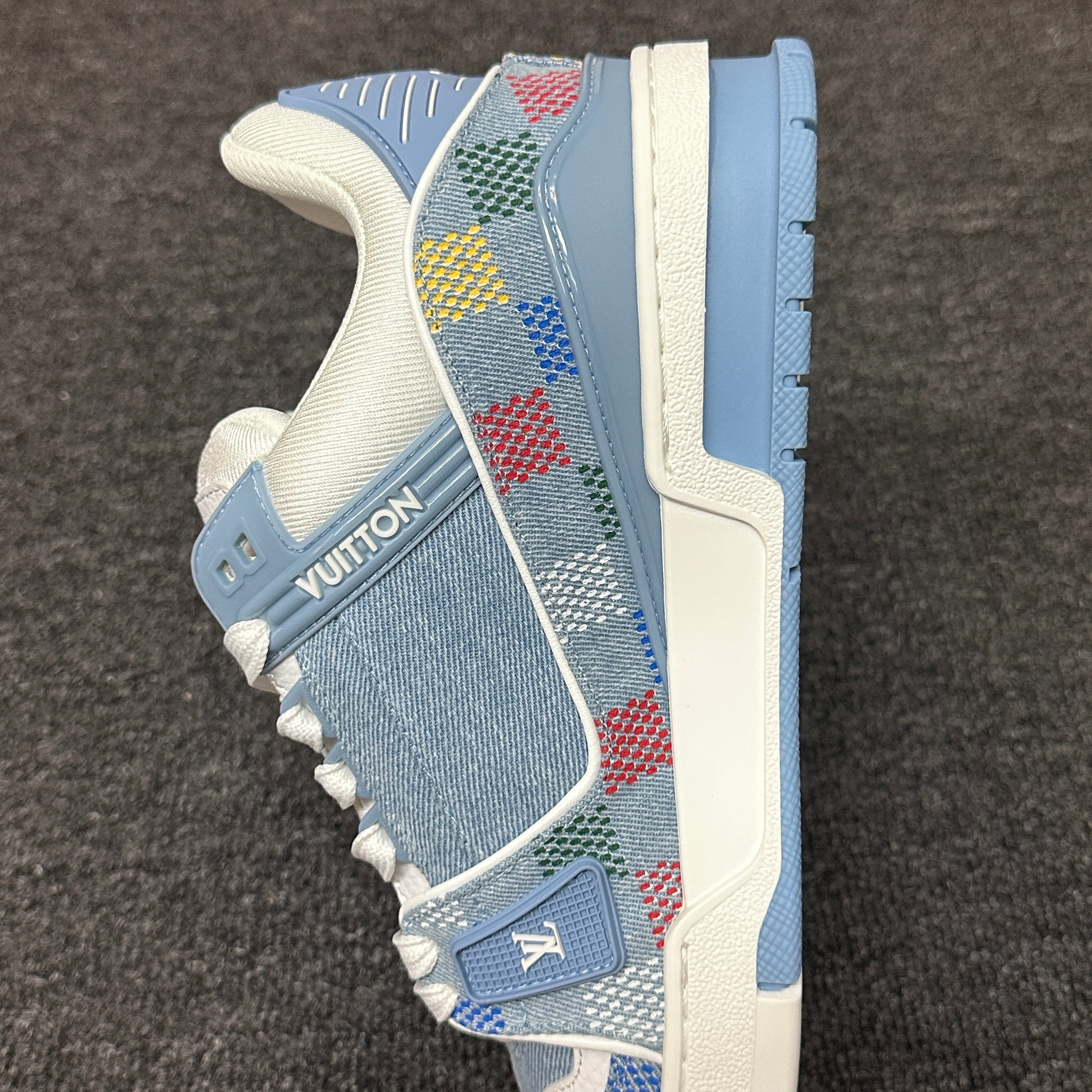 LOUIS VUITTON Trainer blue