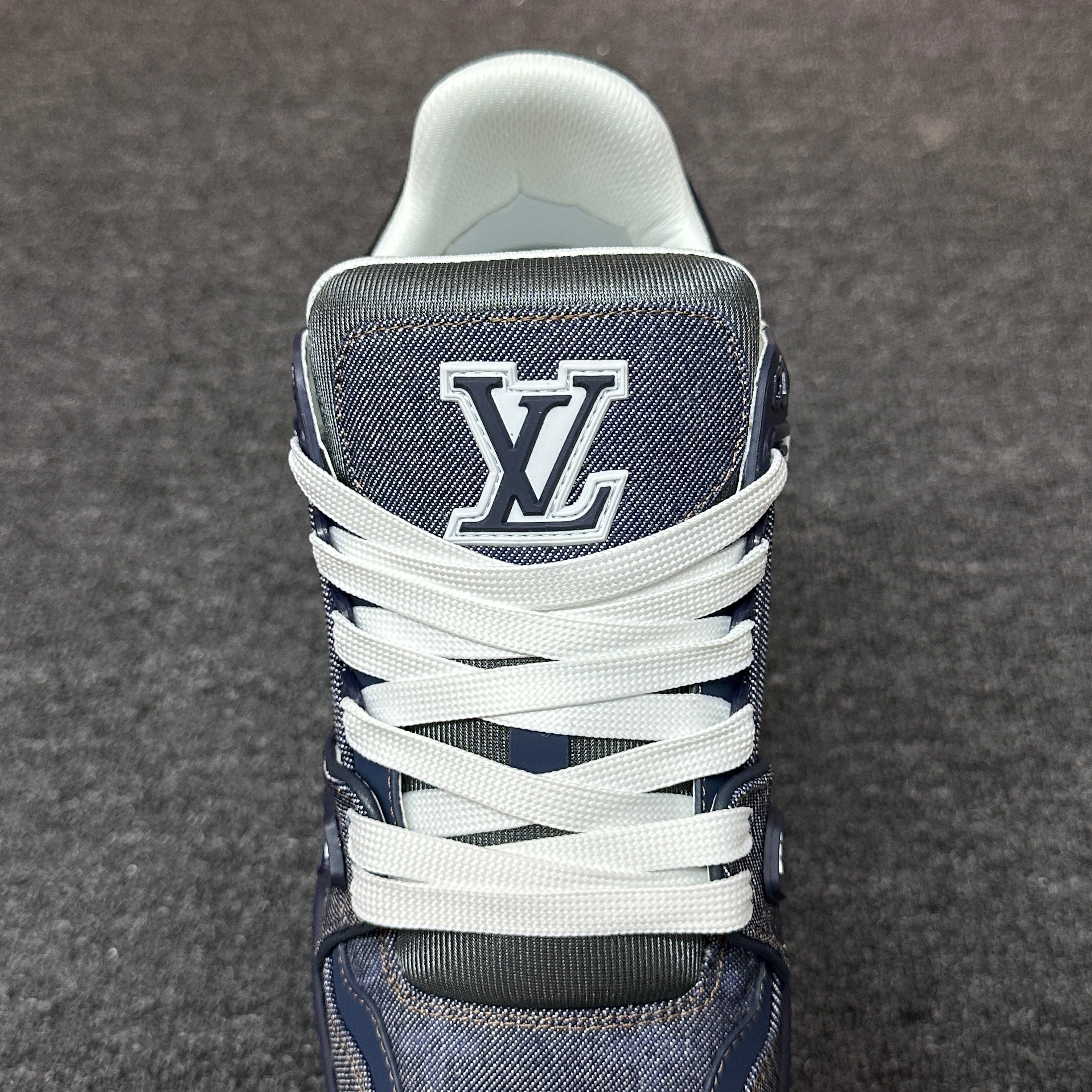 LOUIS VUITTON Trainer Navy Blue