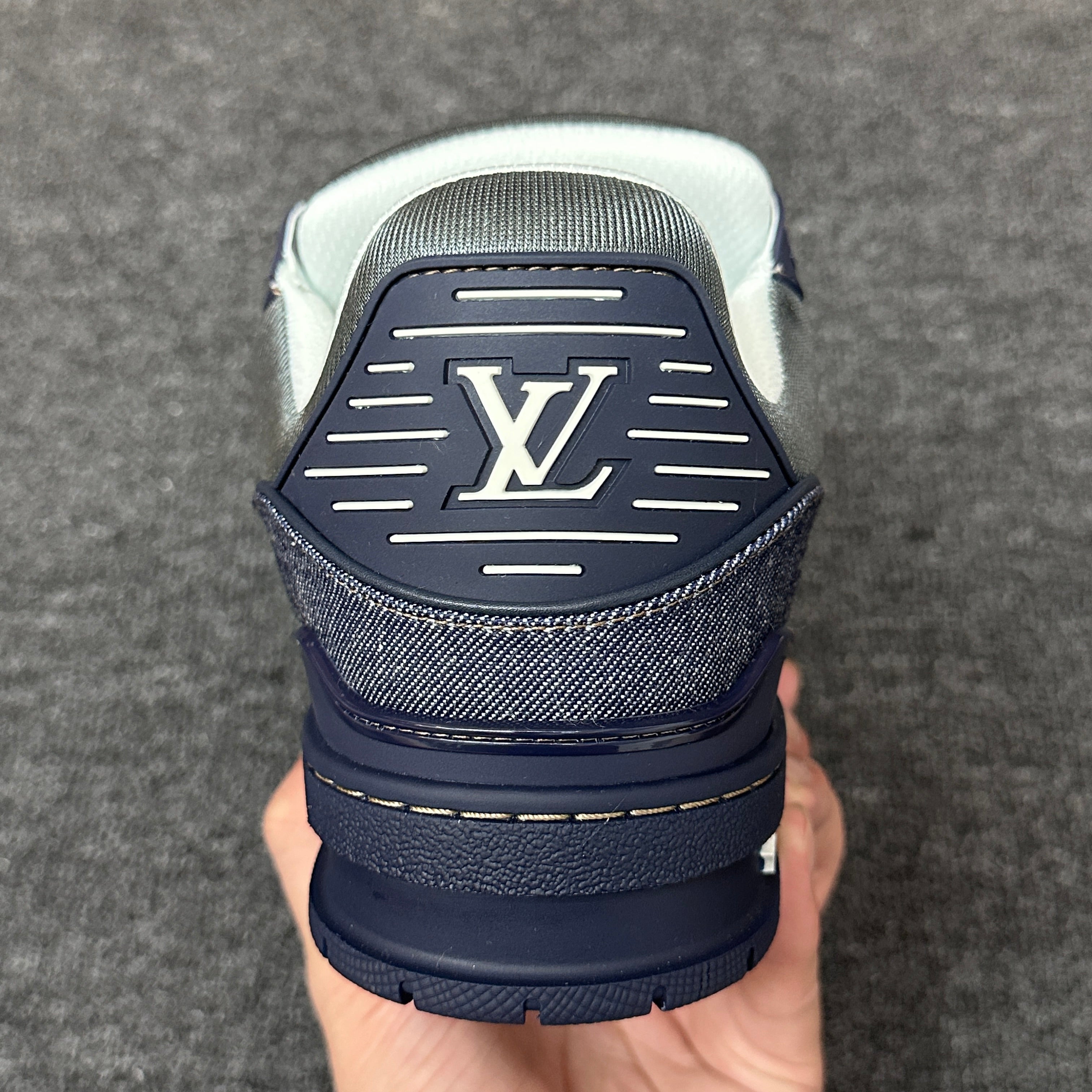LOUIS VUITTON Trainer Navy Blue
