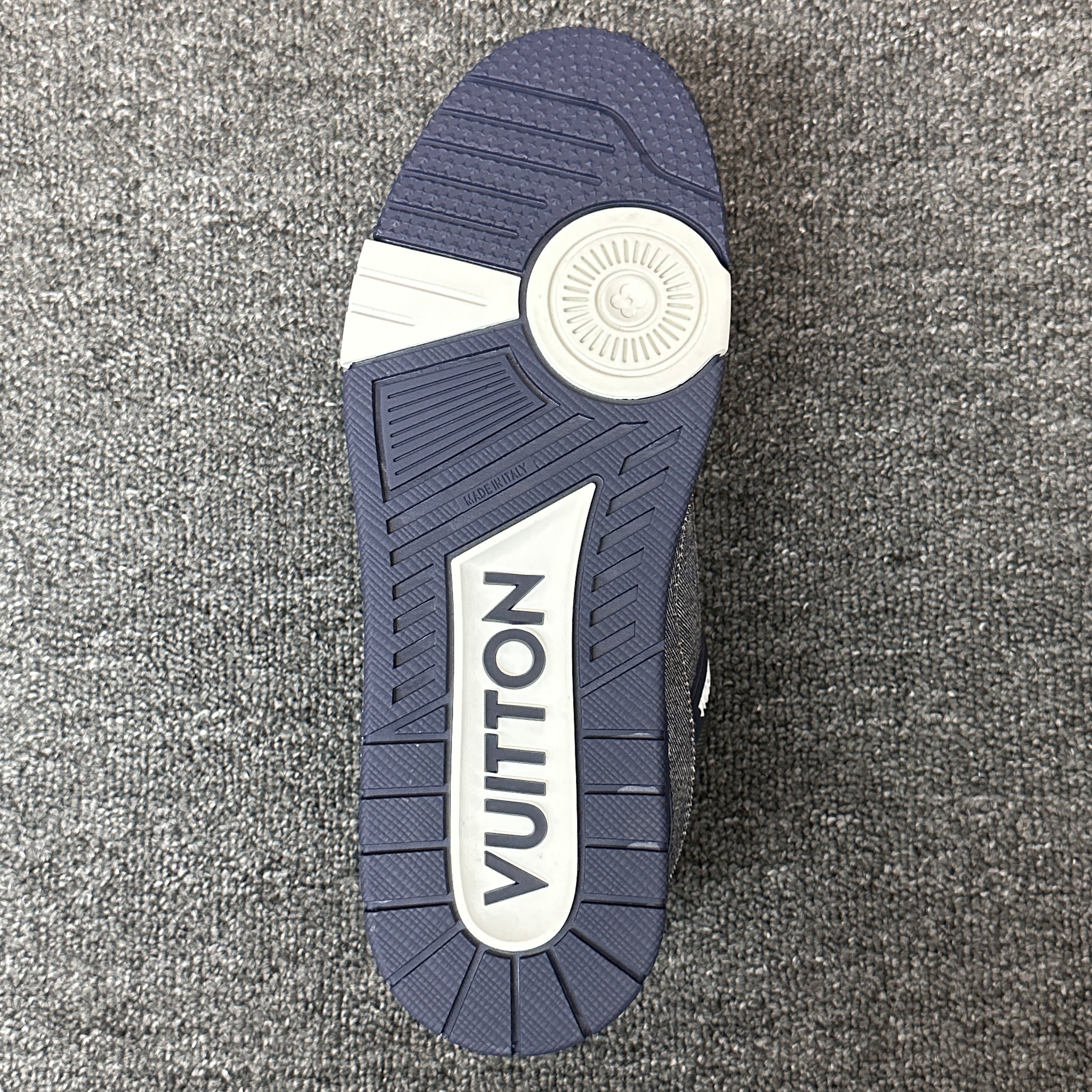 LOUIS VUITTON Trainer Navy Blue