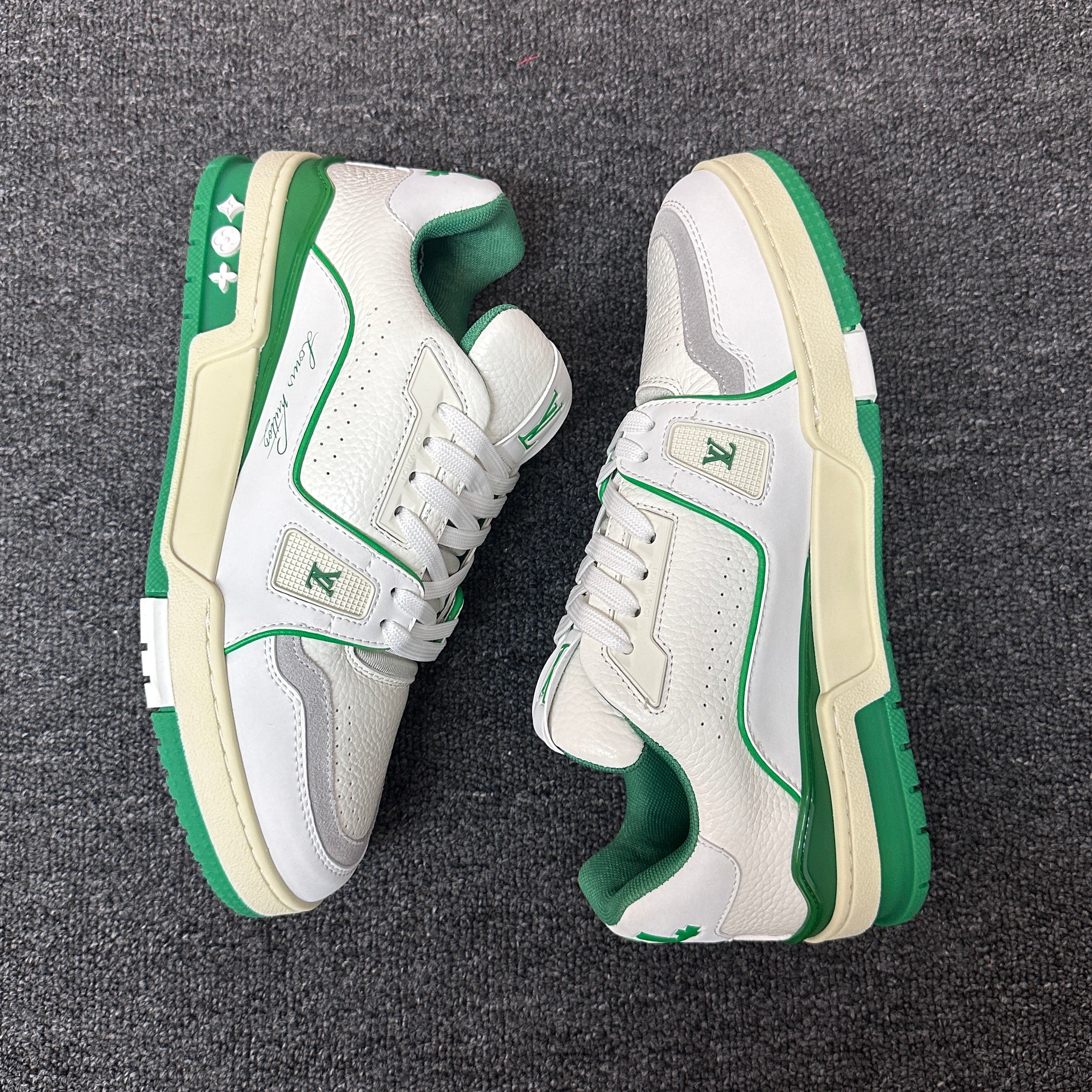 LOUIS VUITTON Trainer WHITE-GREEN