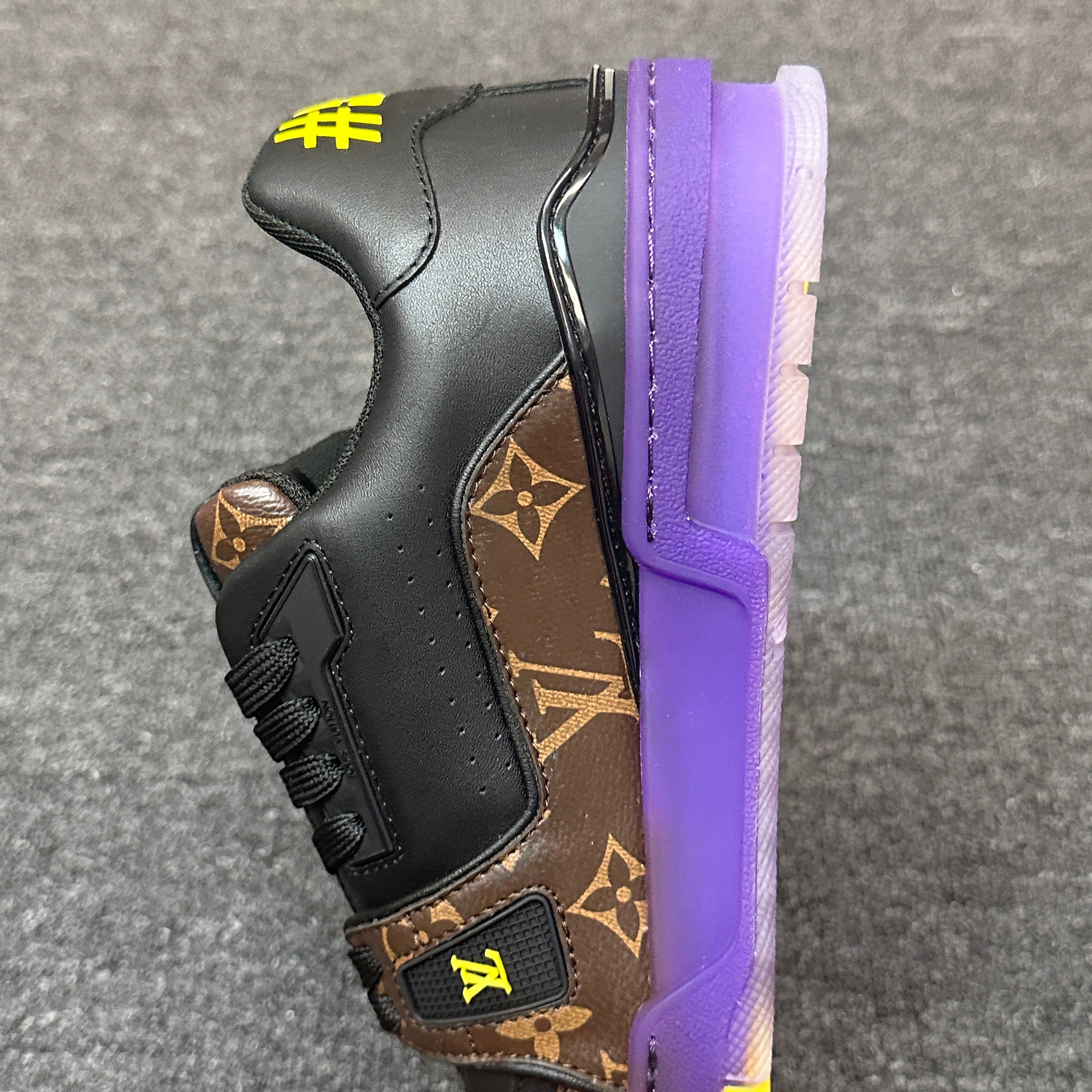 LOUIS VUITTON Trainer PURPLE LAKERS