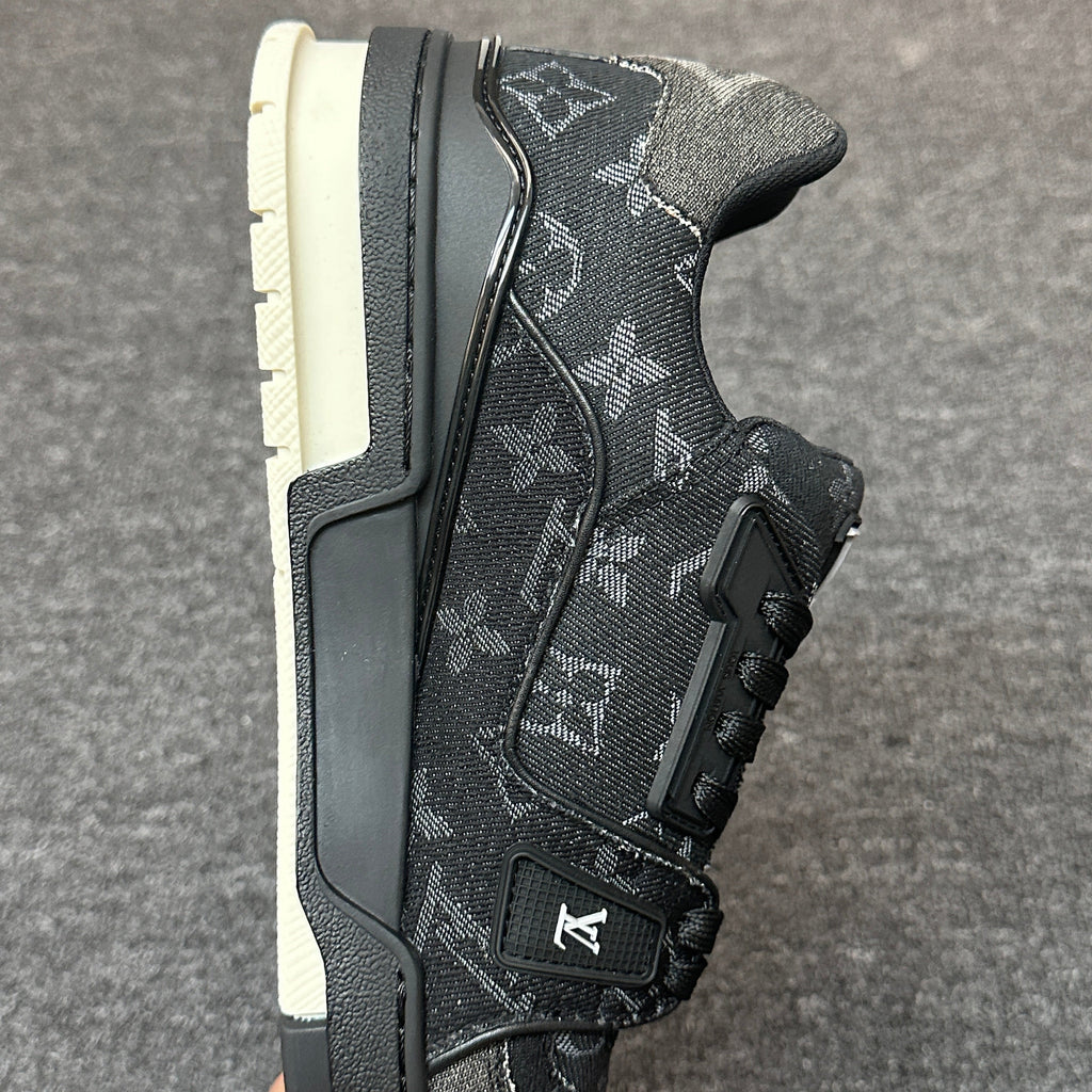 LOUIS VUITTON BOARD SKATES BLACK ASH