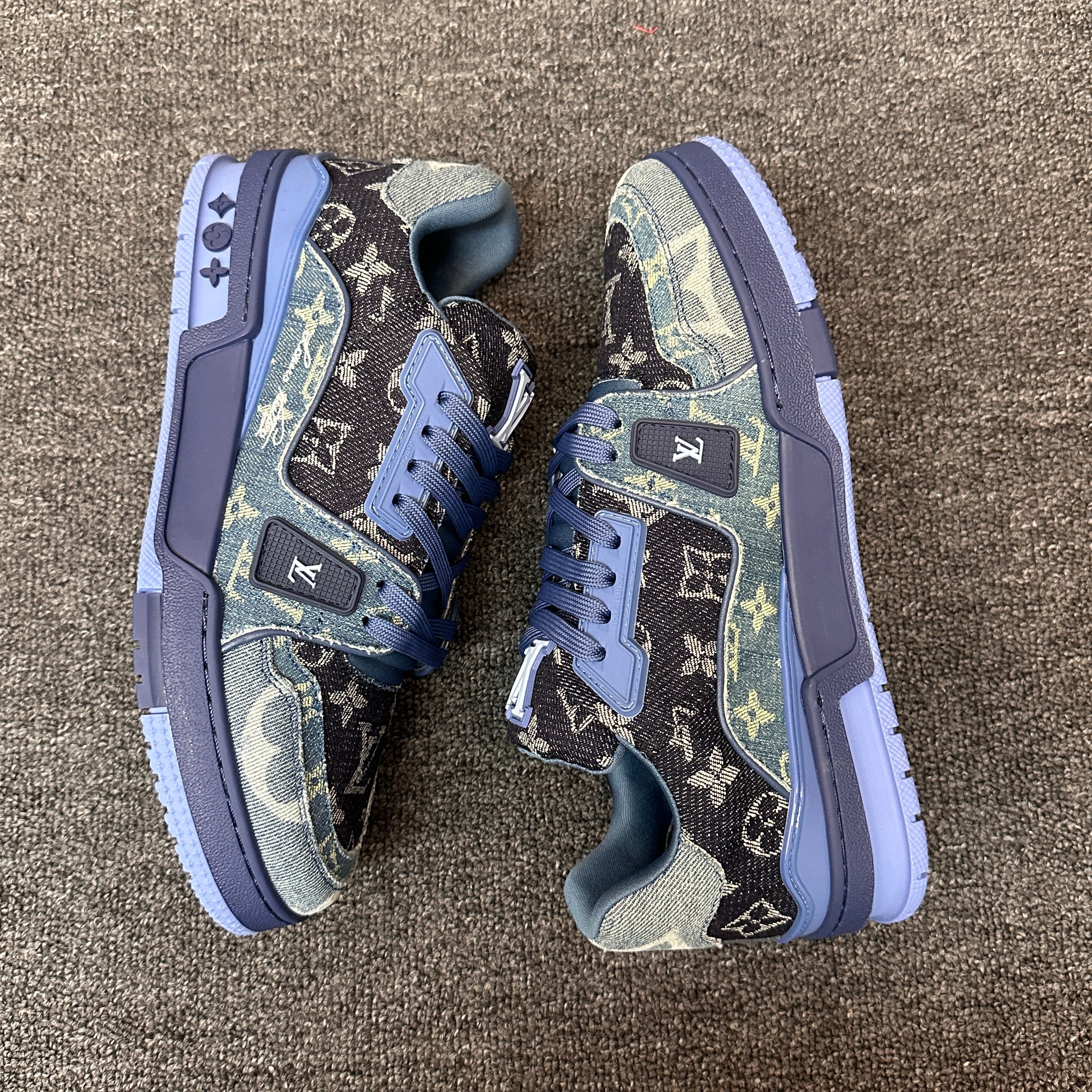 LOUIS VUITTON Trainer Brown green