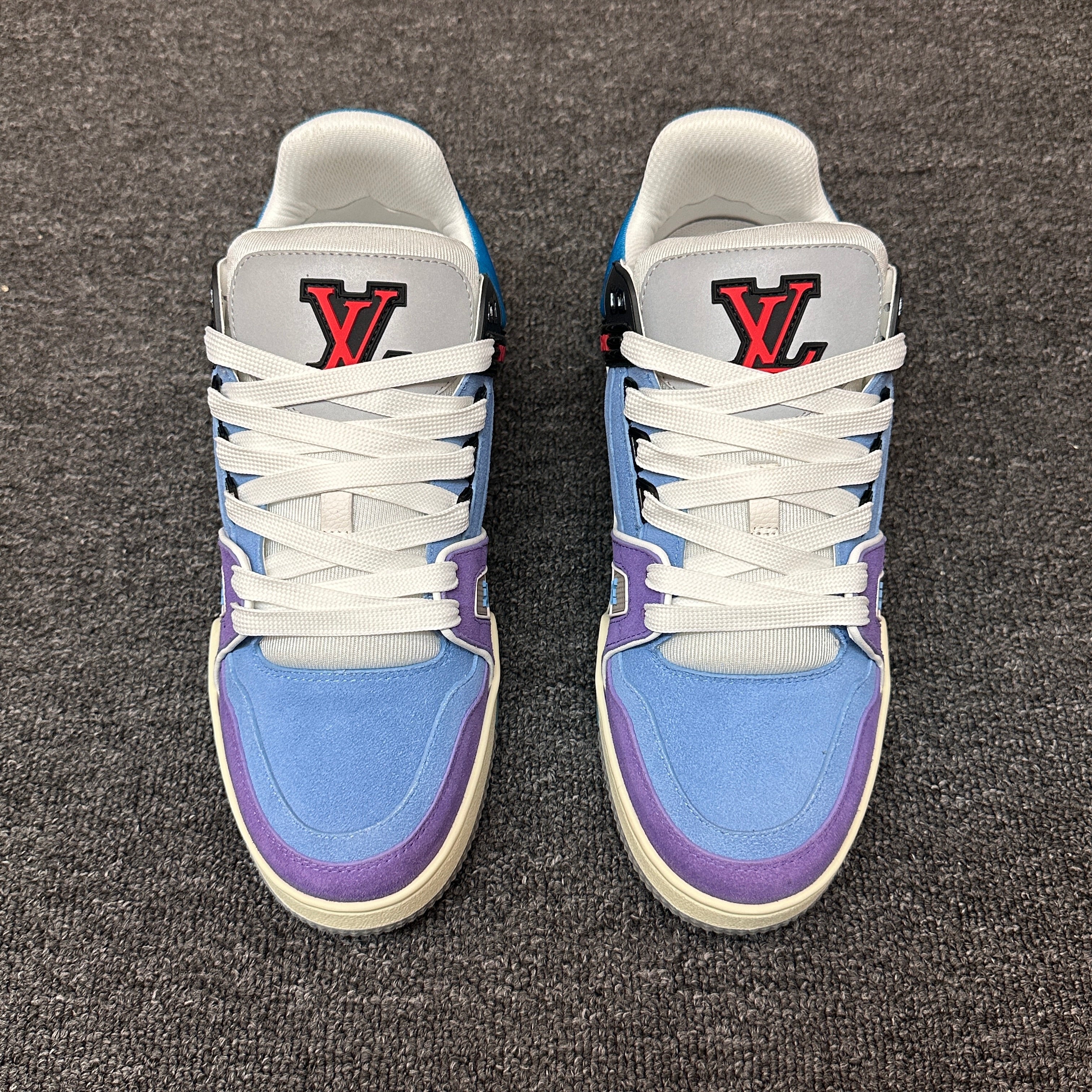 LOUIS VUITTON Trainer Blue violet