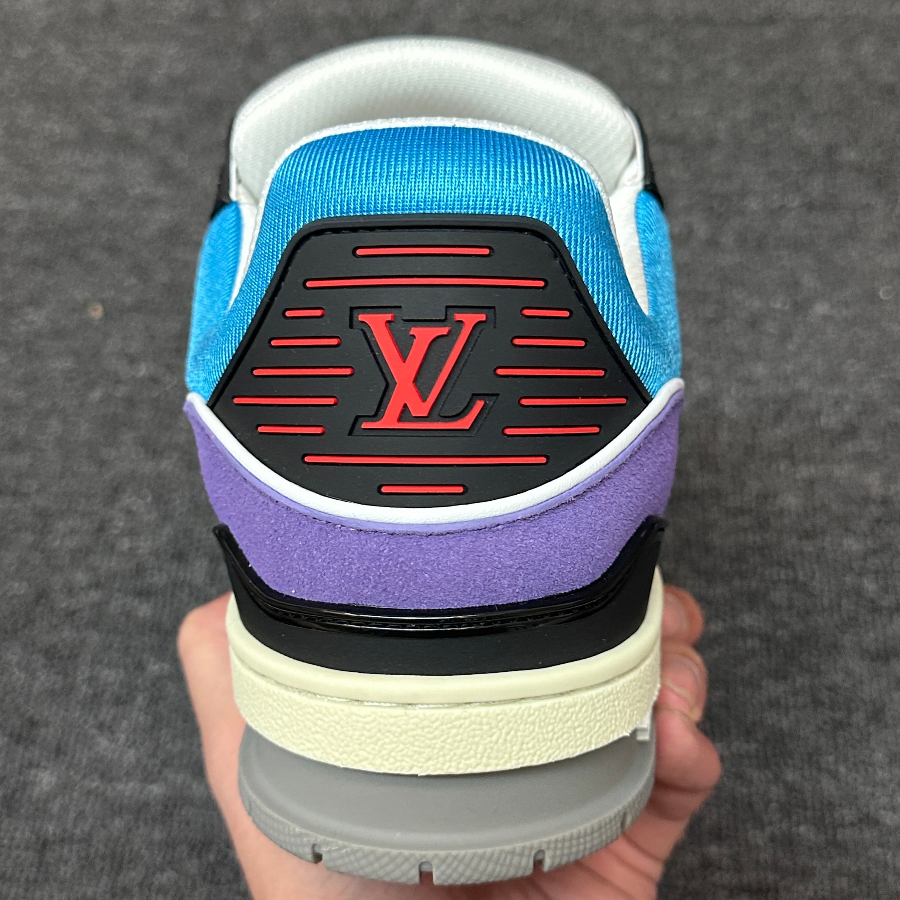 LOUIS VUITTON Trainer Blue violet