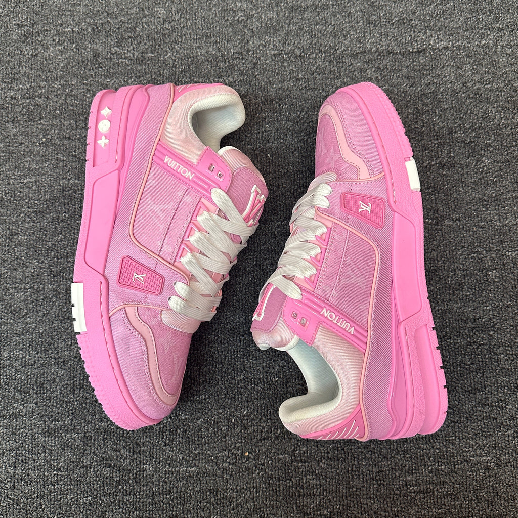LOUIS VUITTON Trainer Powder