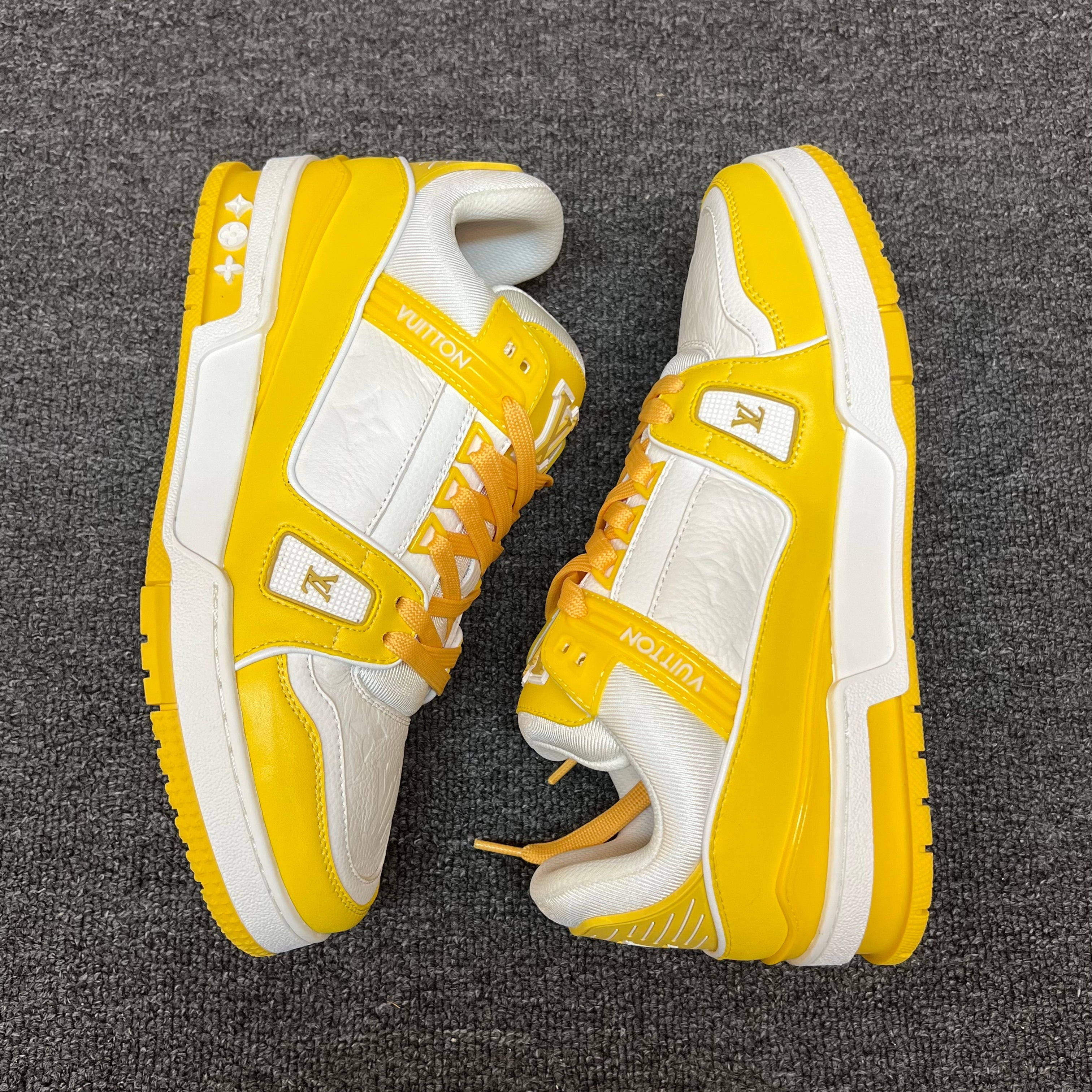 LOUIS VUITTON Trainer White Yellow