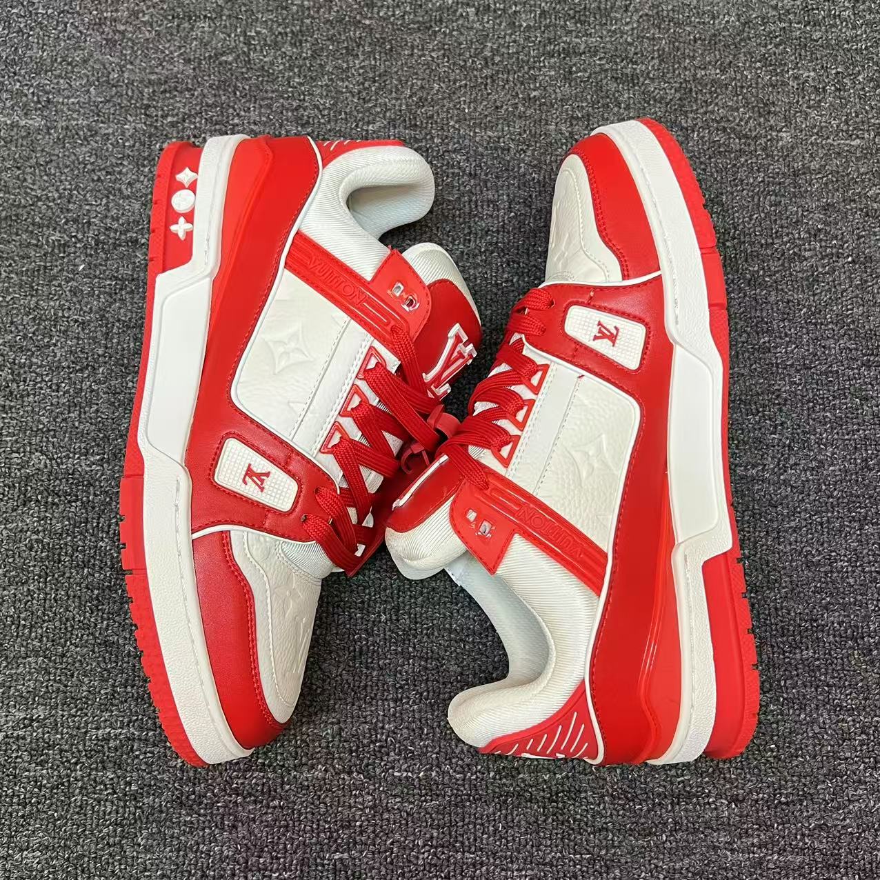 LOUIS VUITTON Trainer White White-red