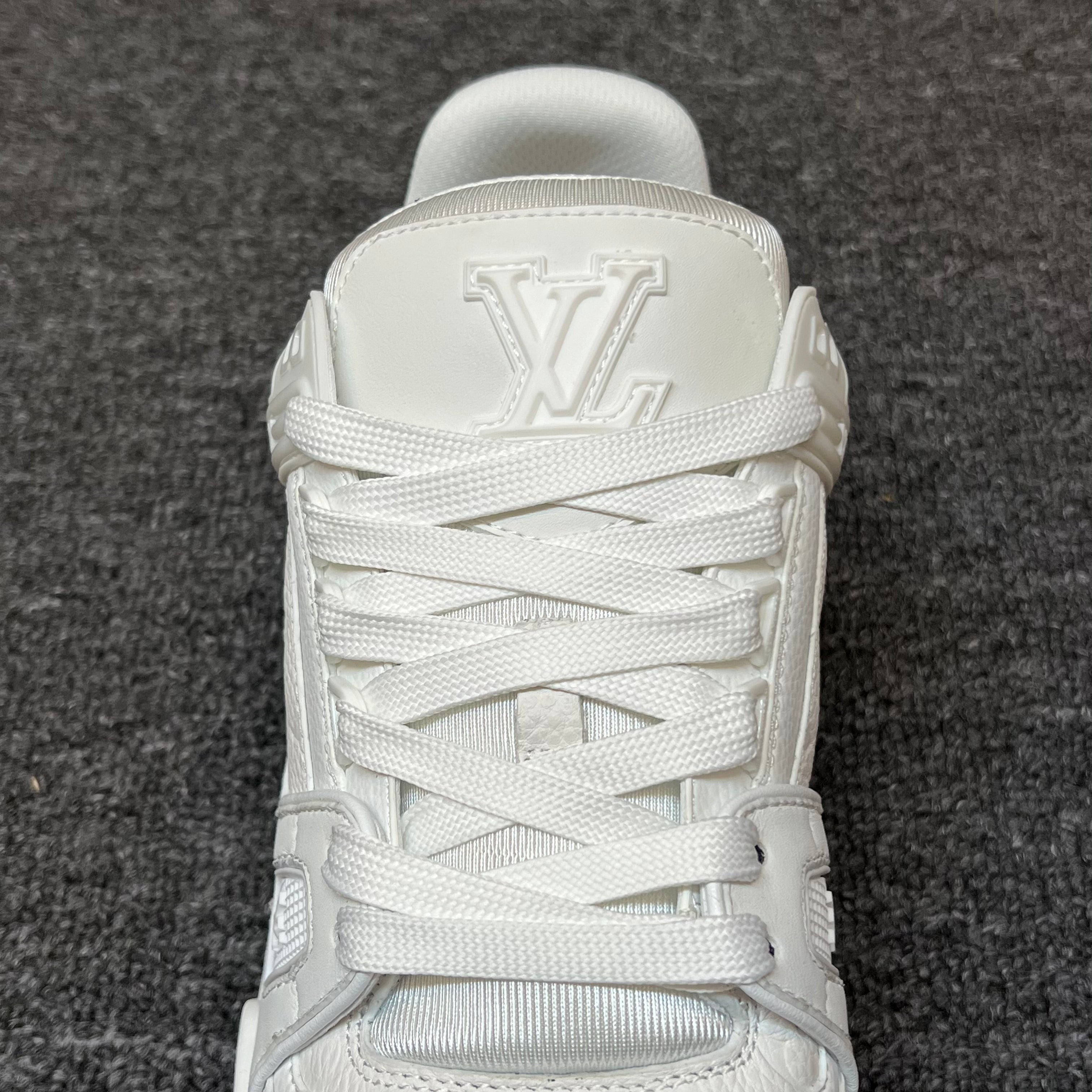 LOUIS VUITTON TrainerWhite White