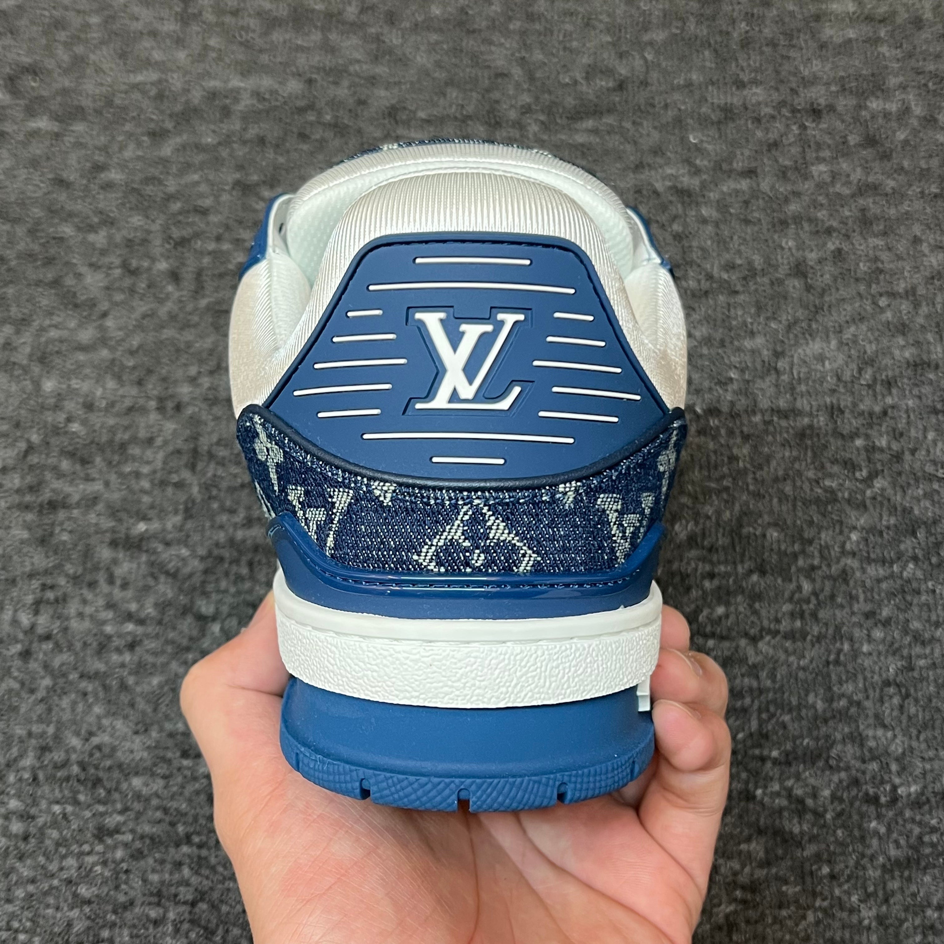 LOUIS VUITTON Trainer navy