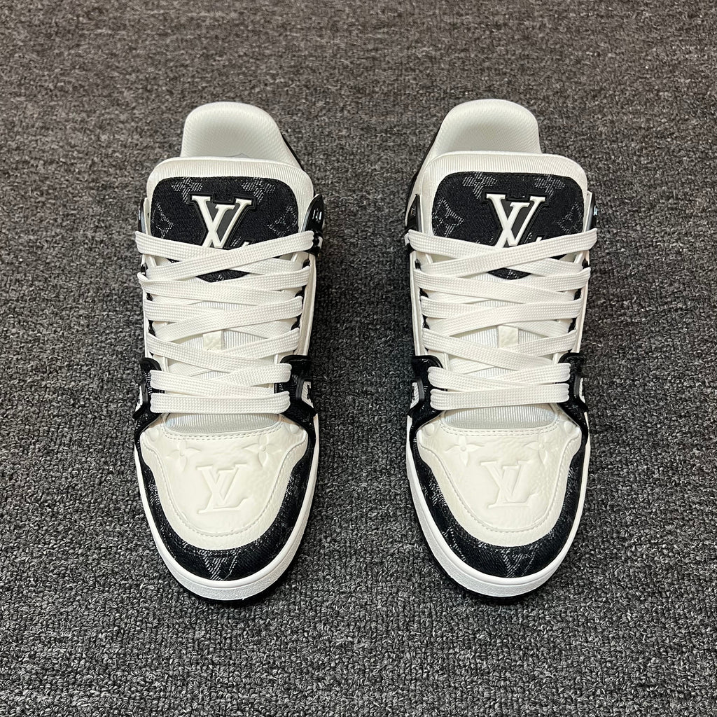 LOUIS VUITTON Trainer Black Cowboys