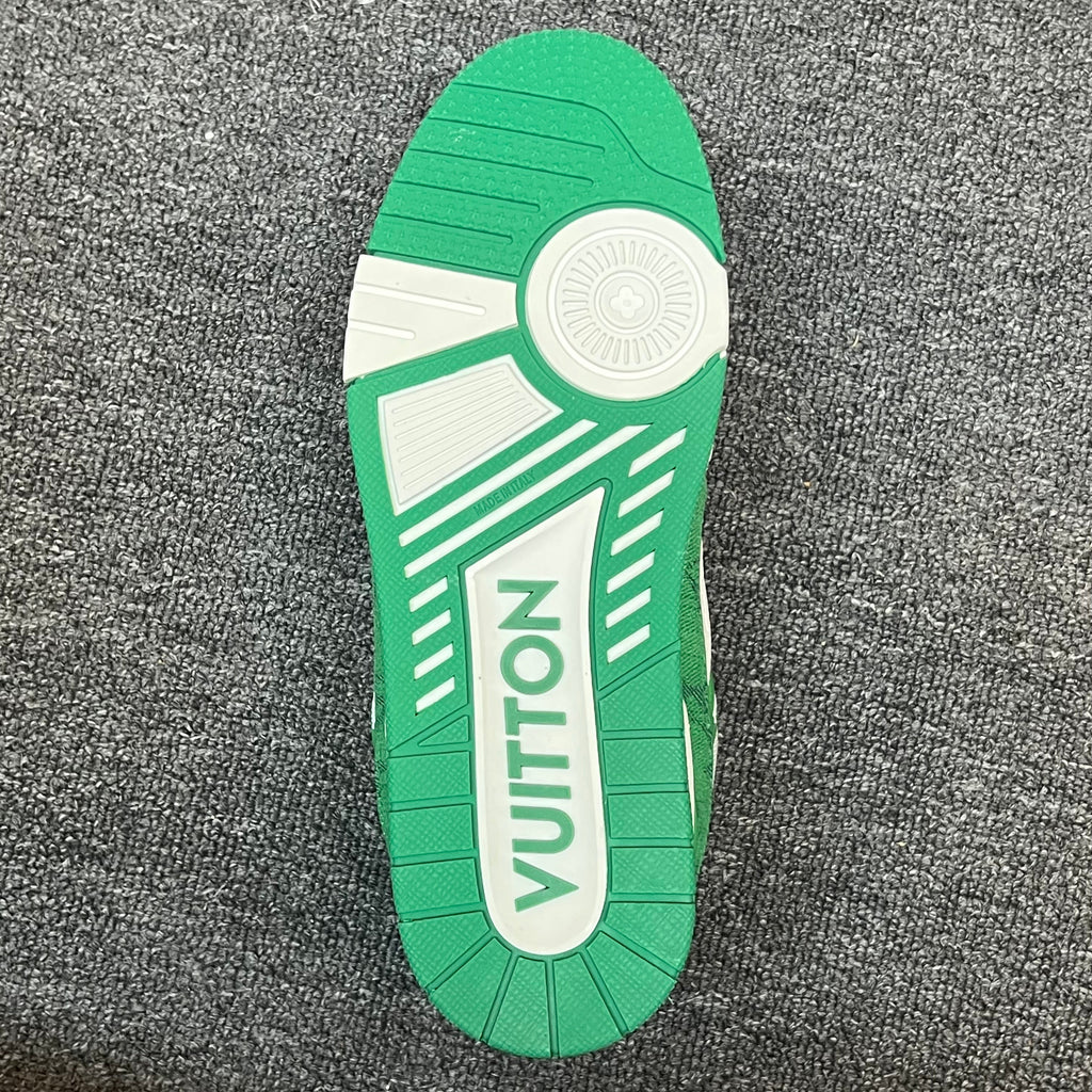 LOUIS VUITTON Trainer White green