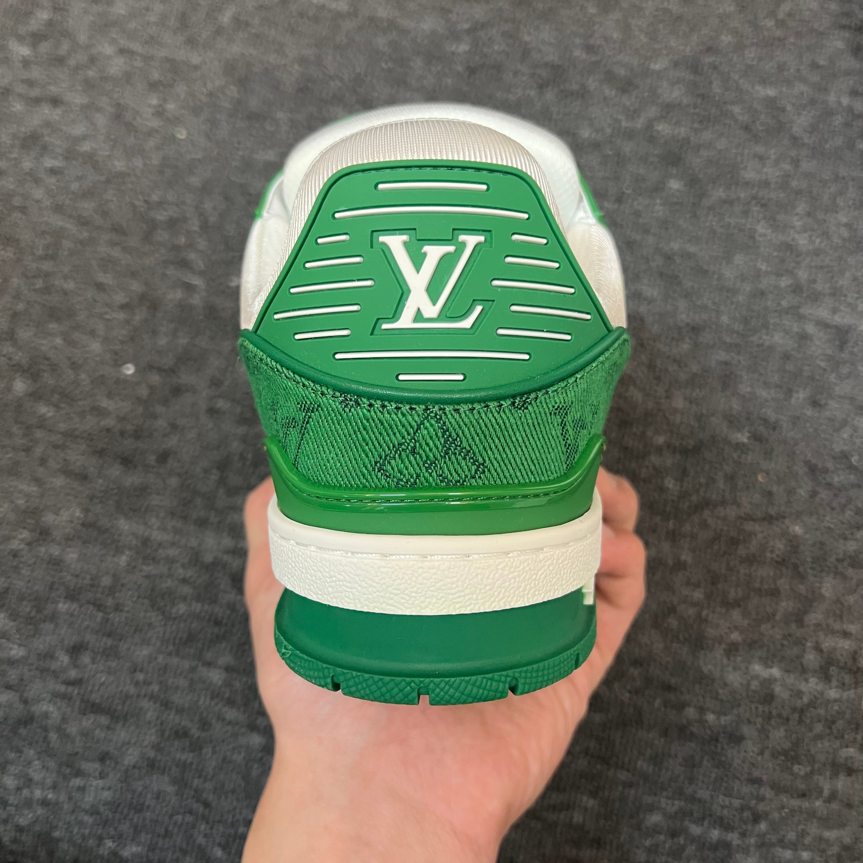 LOUIS VUITTON Trainer White green