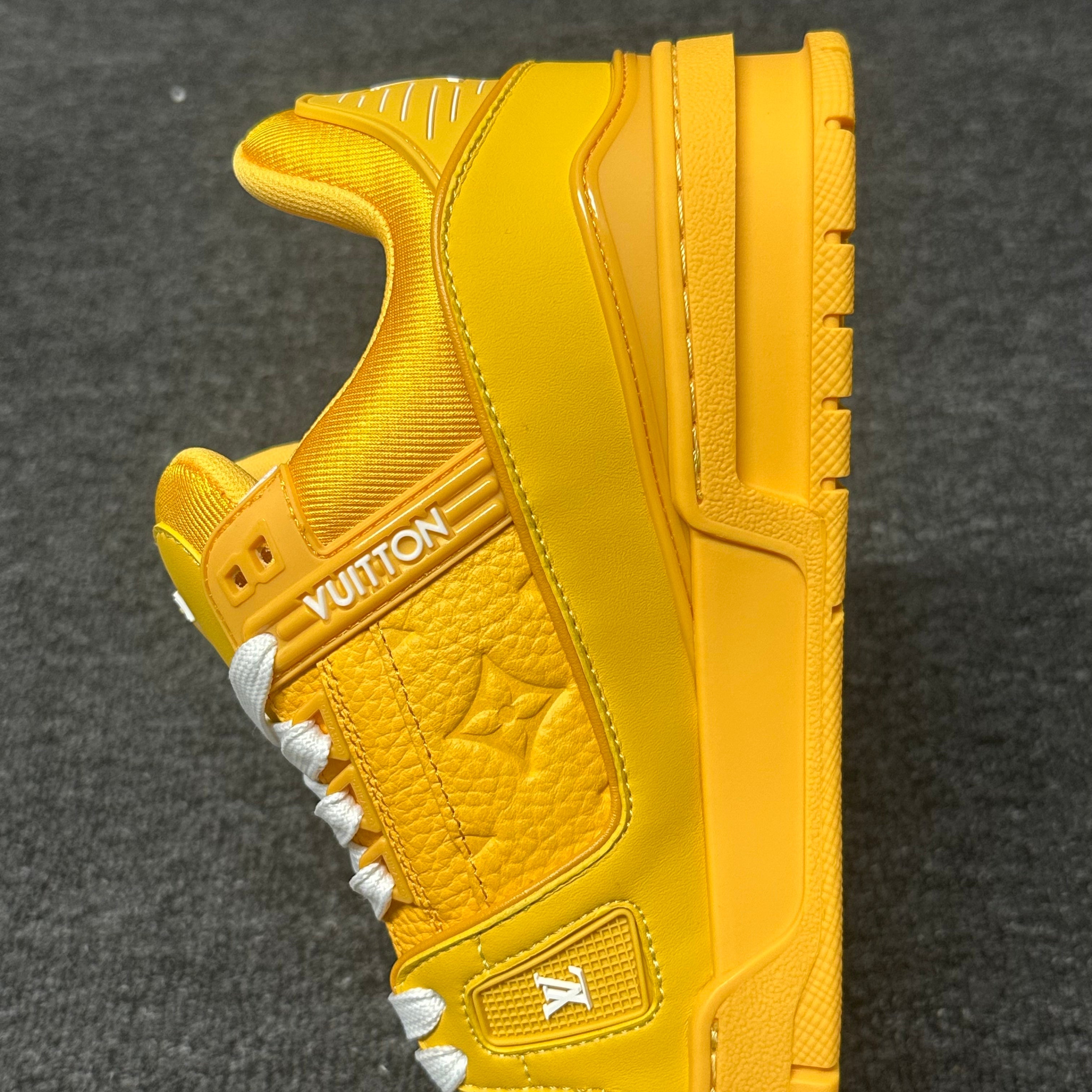 LOUIS VUITTON Trainer yellow