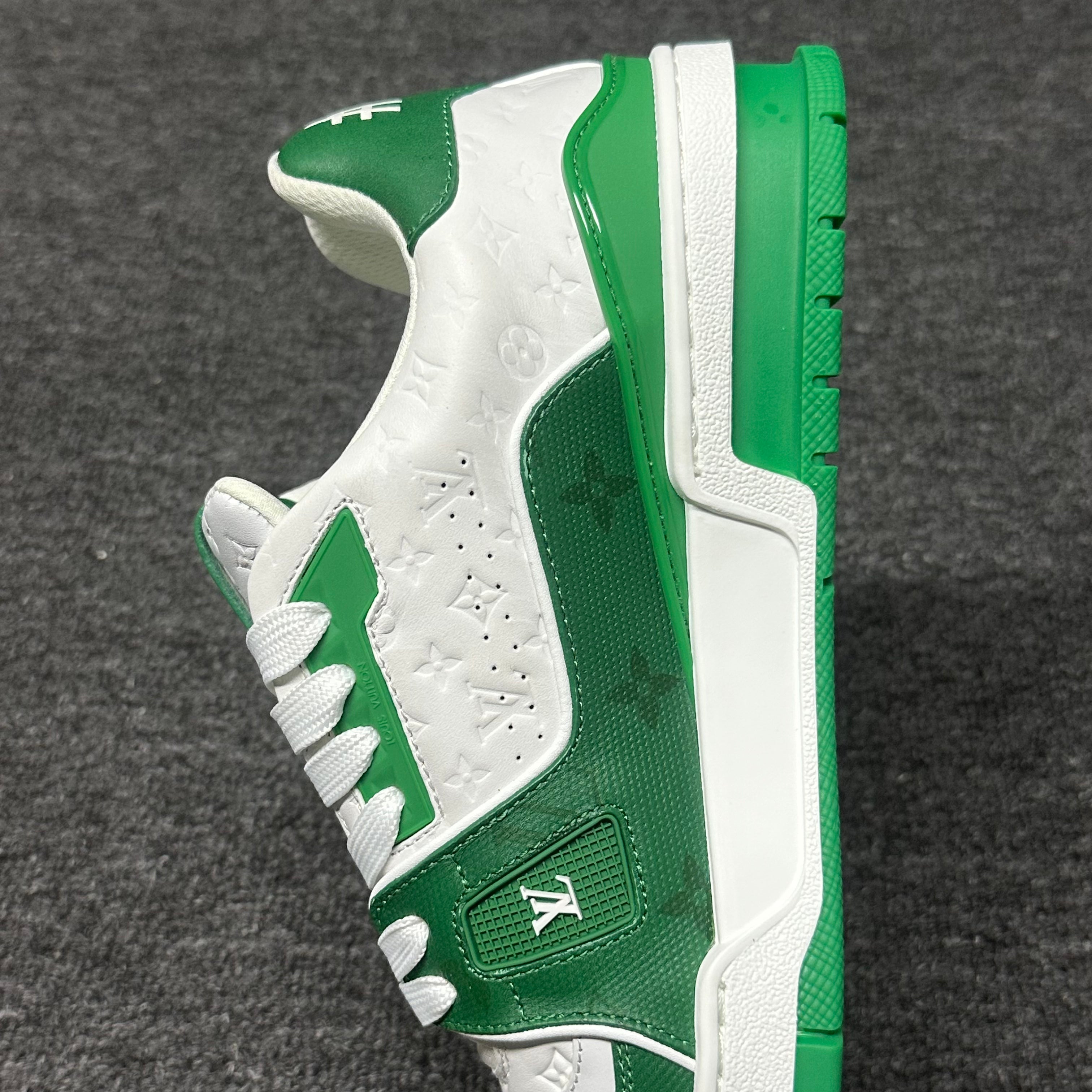 LOUIS VUITTON BOARD SKATES White green