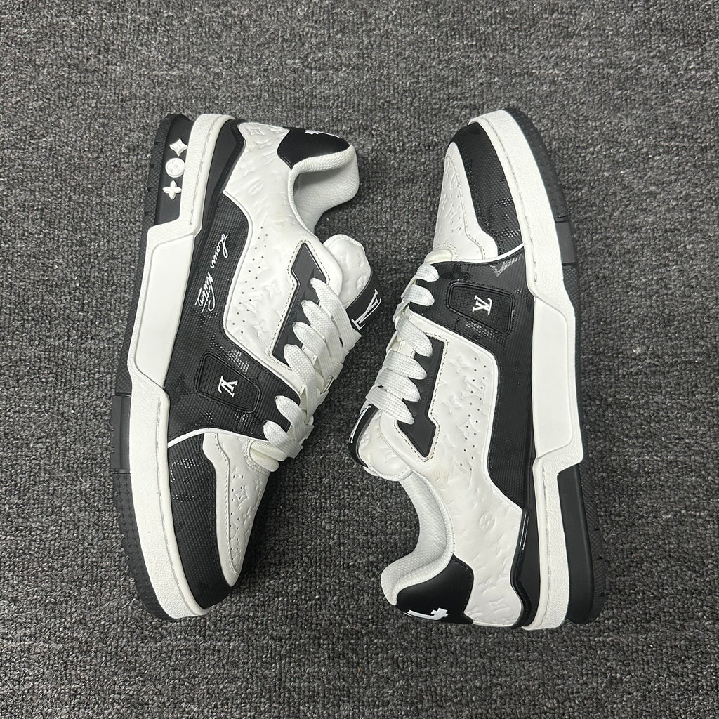 LOUIS VUITTON BOARD SKATES black and white