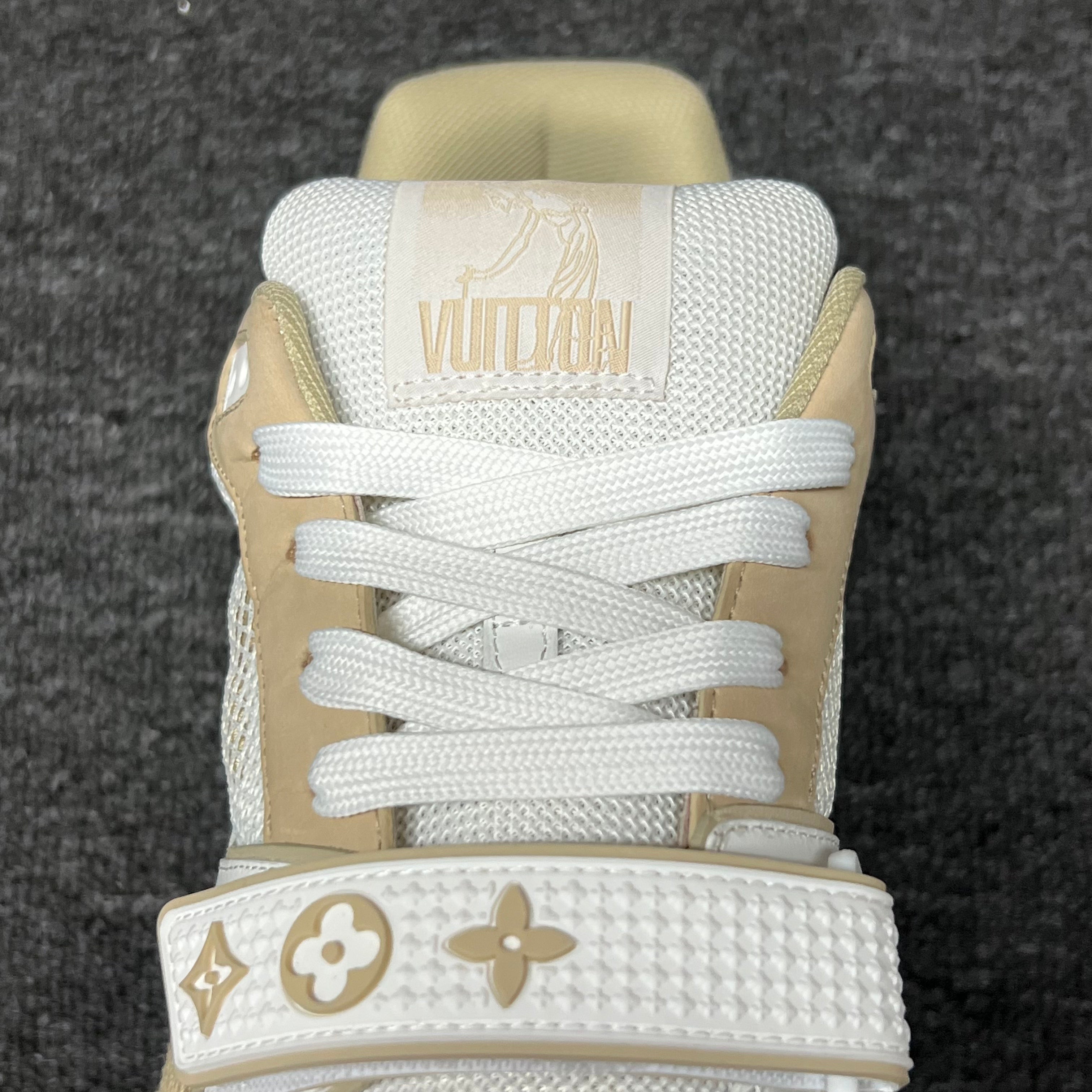 LOUIS VUITTON BOARD SKATES White-gray-beige