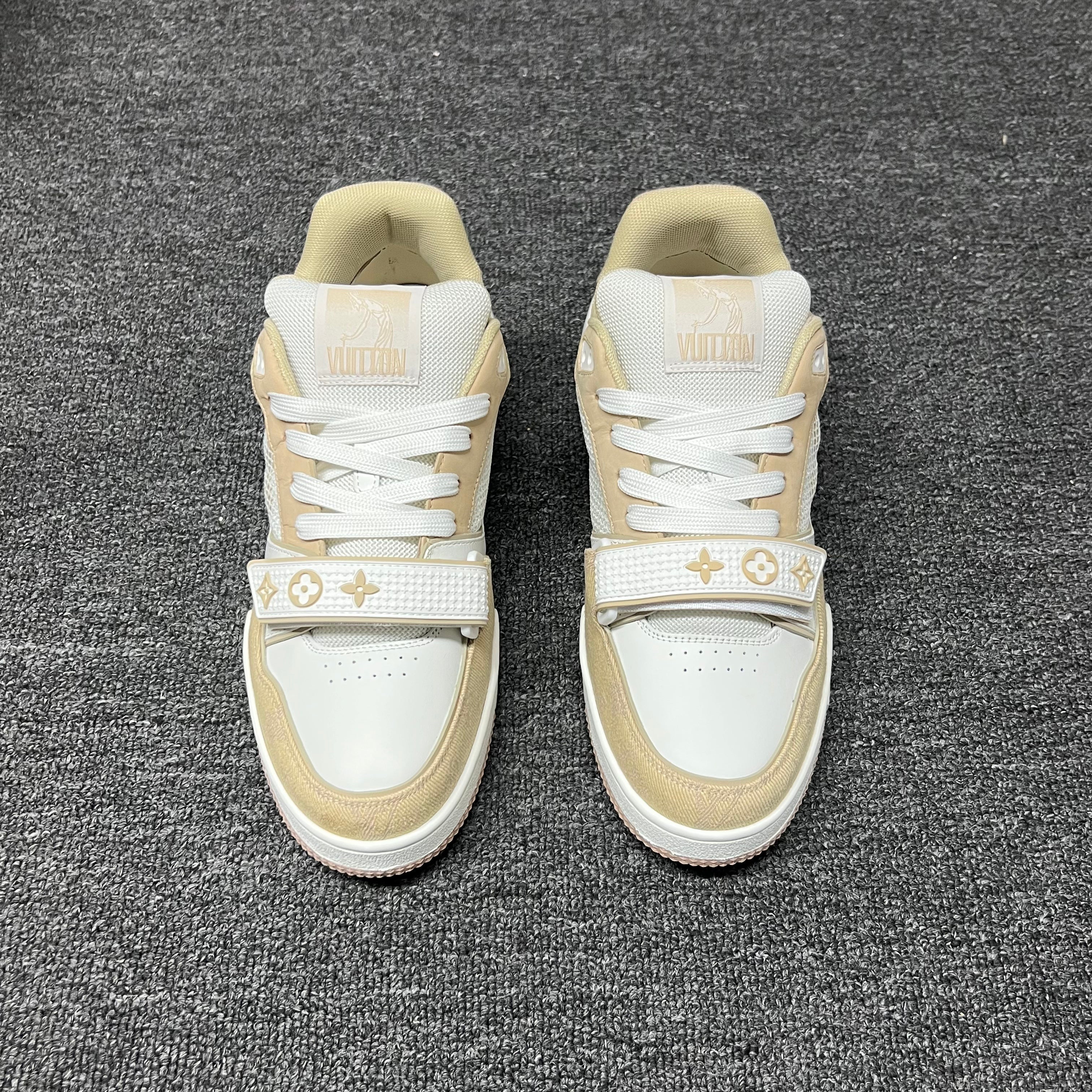 LOUIS VUITTON BOARD SKATES White-gray-beige