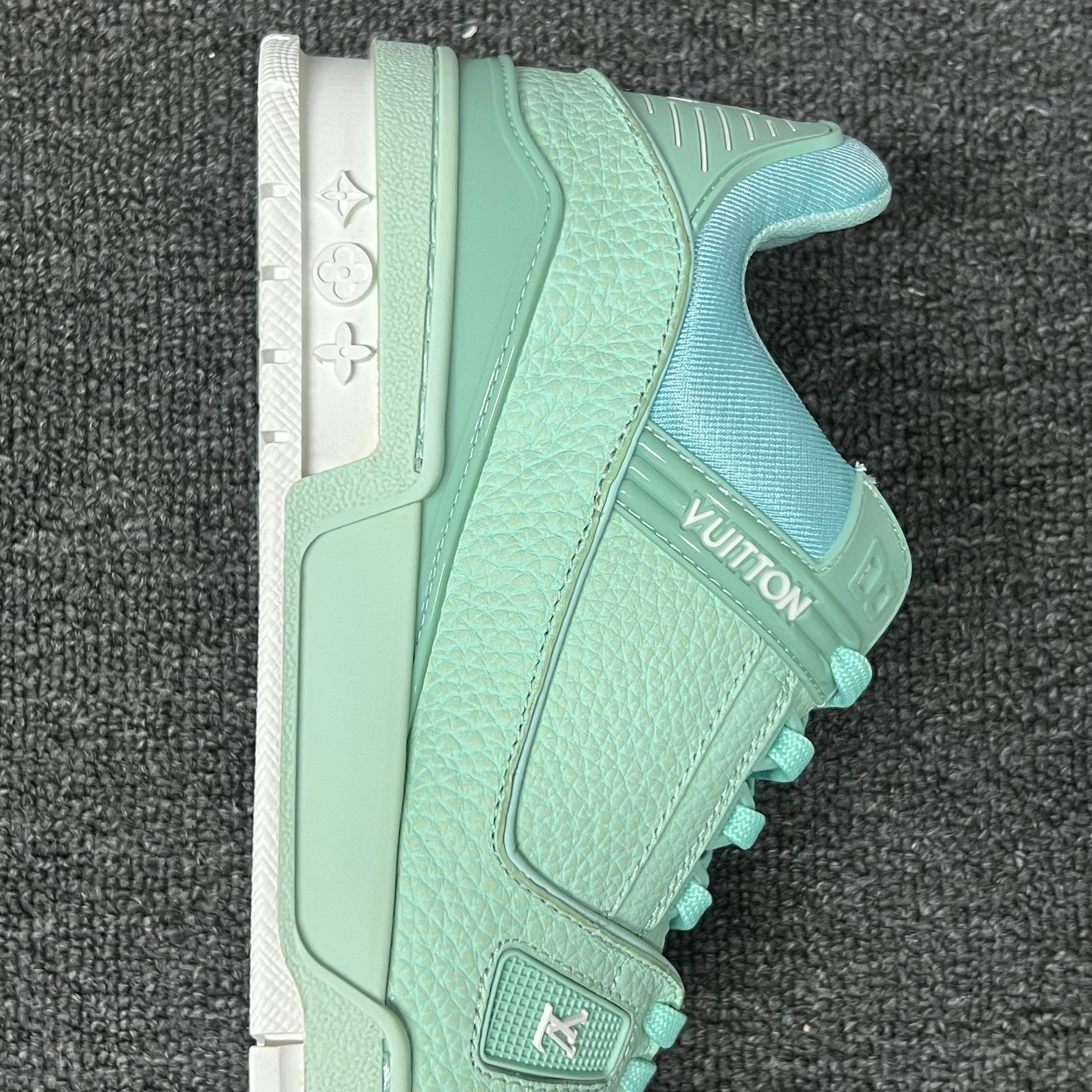 LOUIS VUITTON BOARD SKATES green