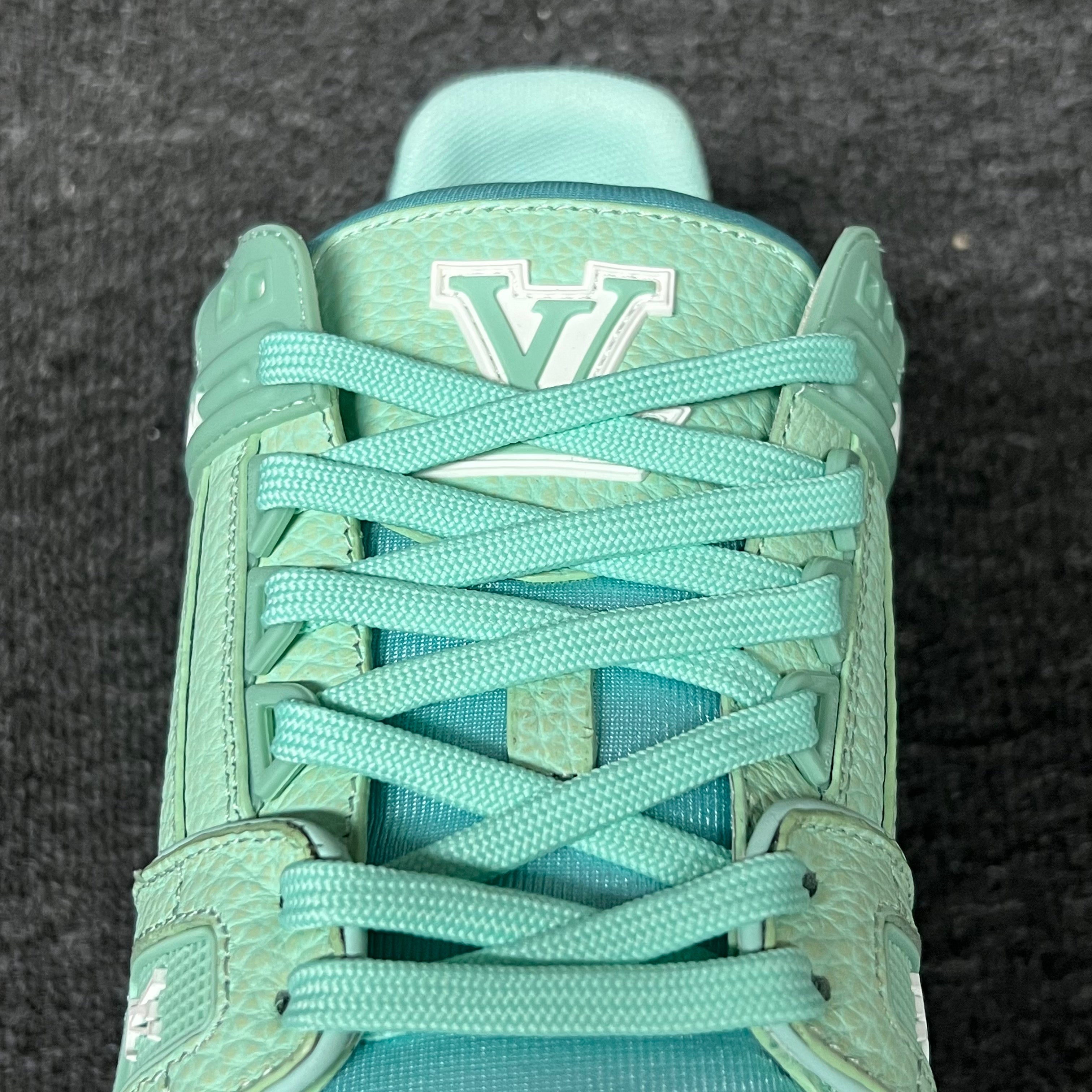 LOUIS VUITTON BOARD SKATES green