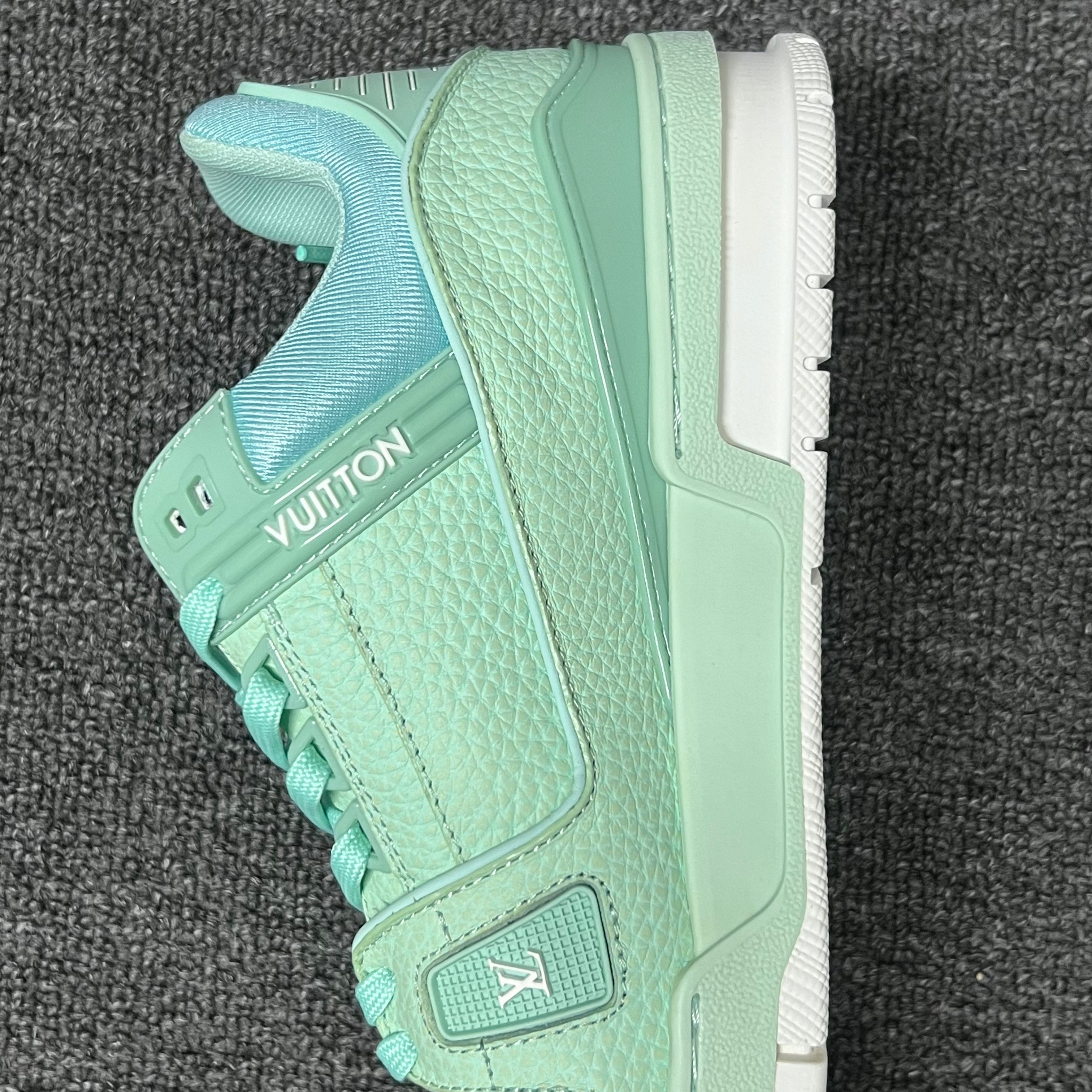 LOUIS VUITTON BOARD SKATES green