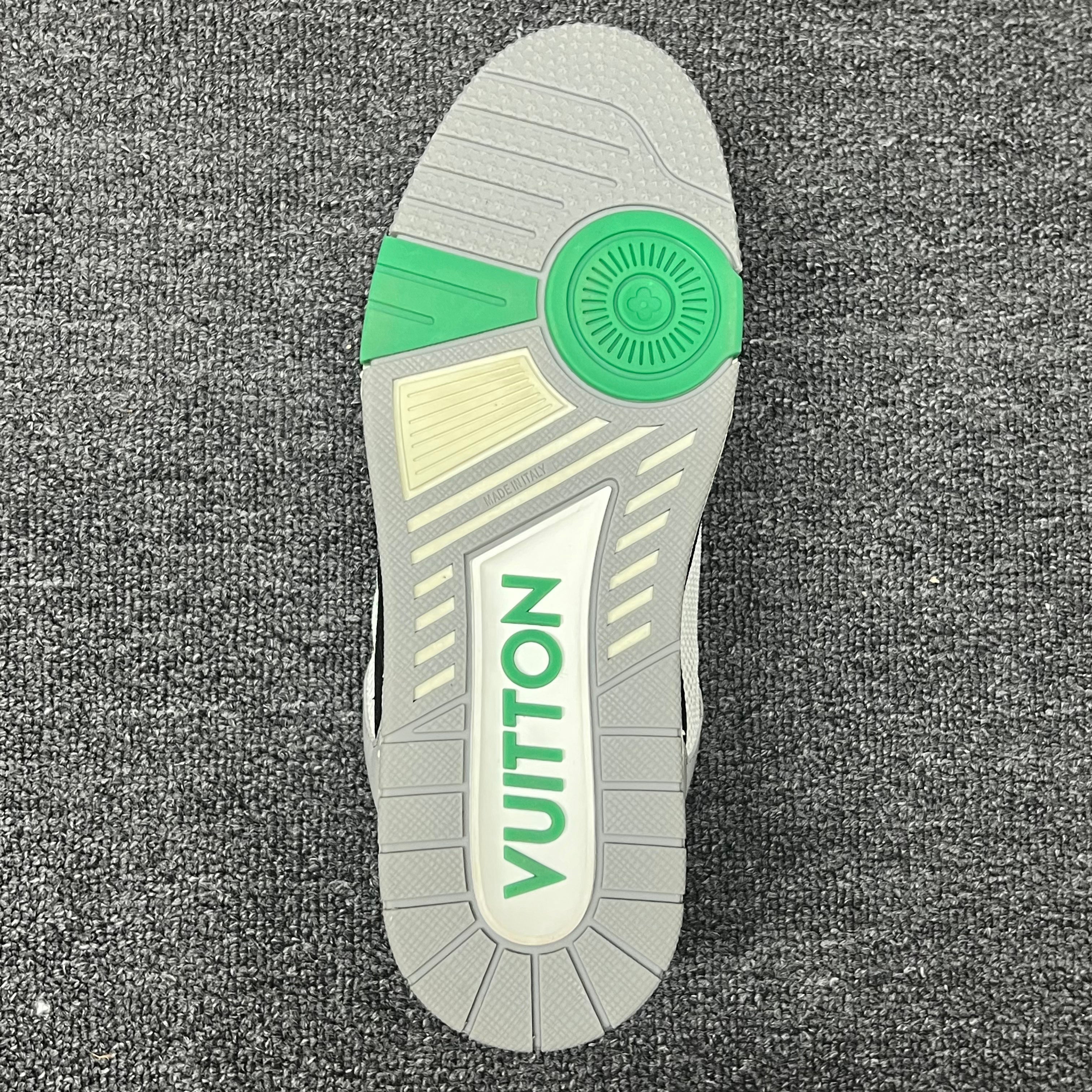 LOUIS VUITTON BOARD SKATES green