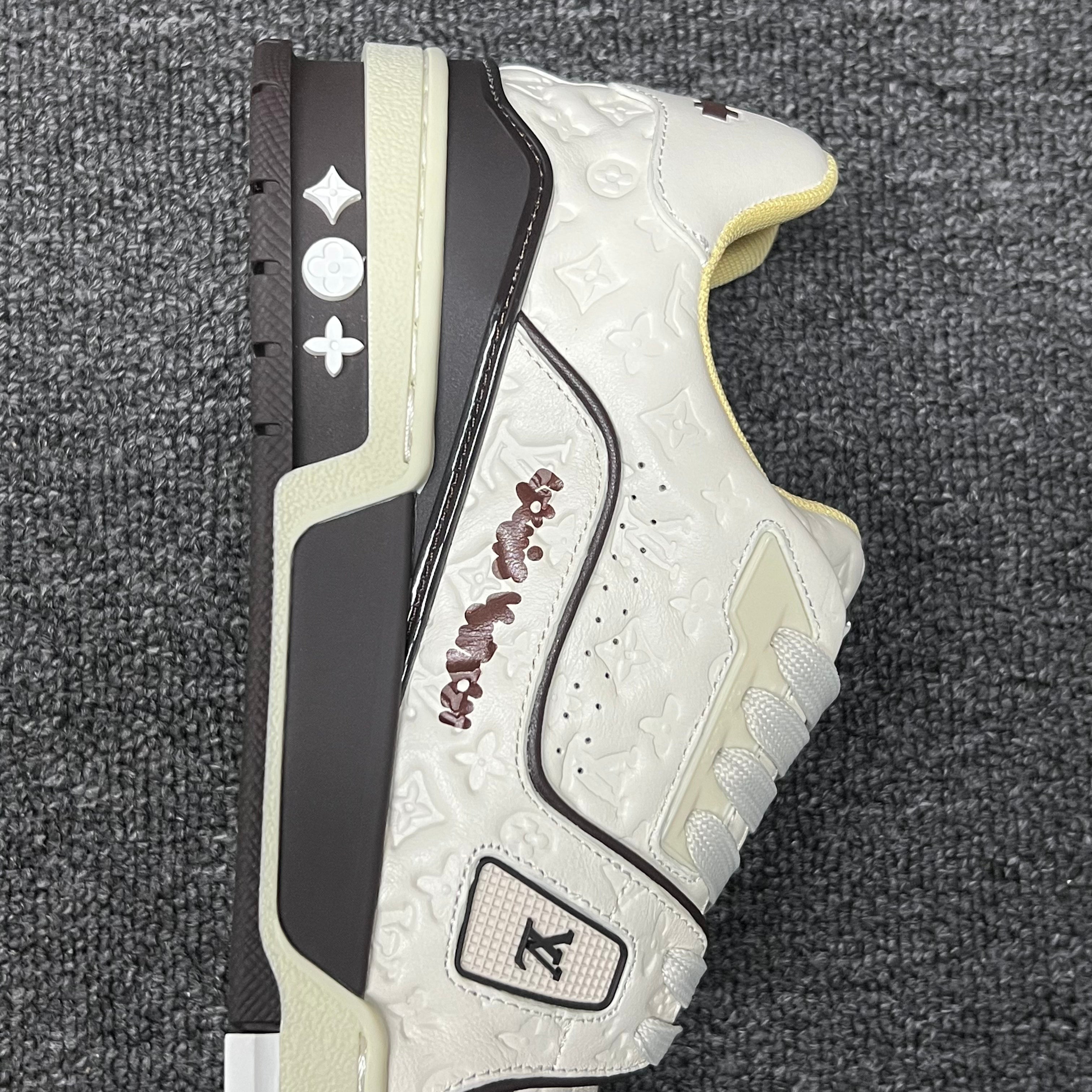 LOUIS VUITTON BOARD SKATES White ash