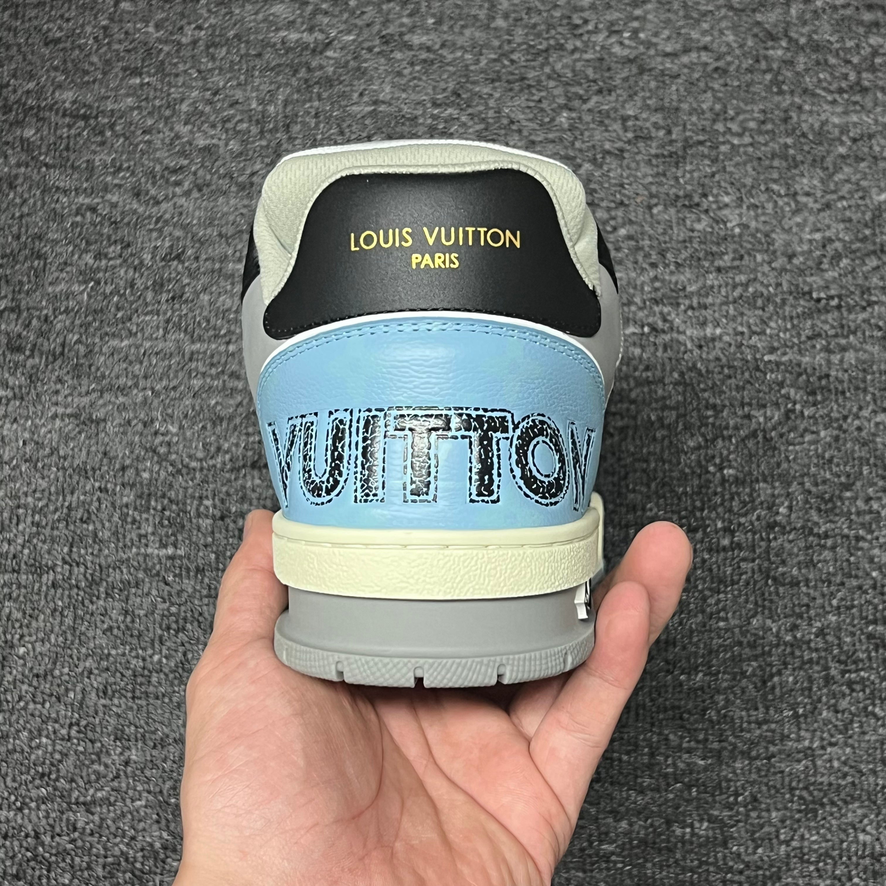 LOUIS VUITTON BOARD SKATES Gray-white-black