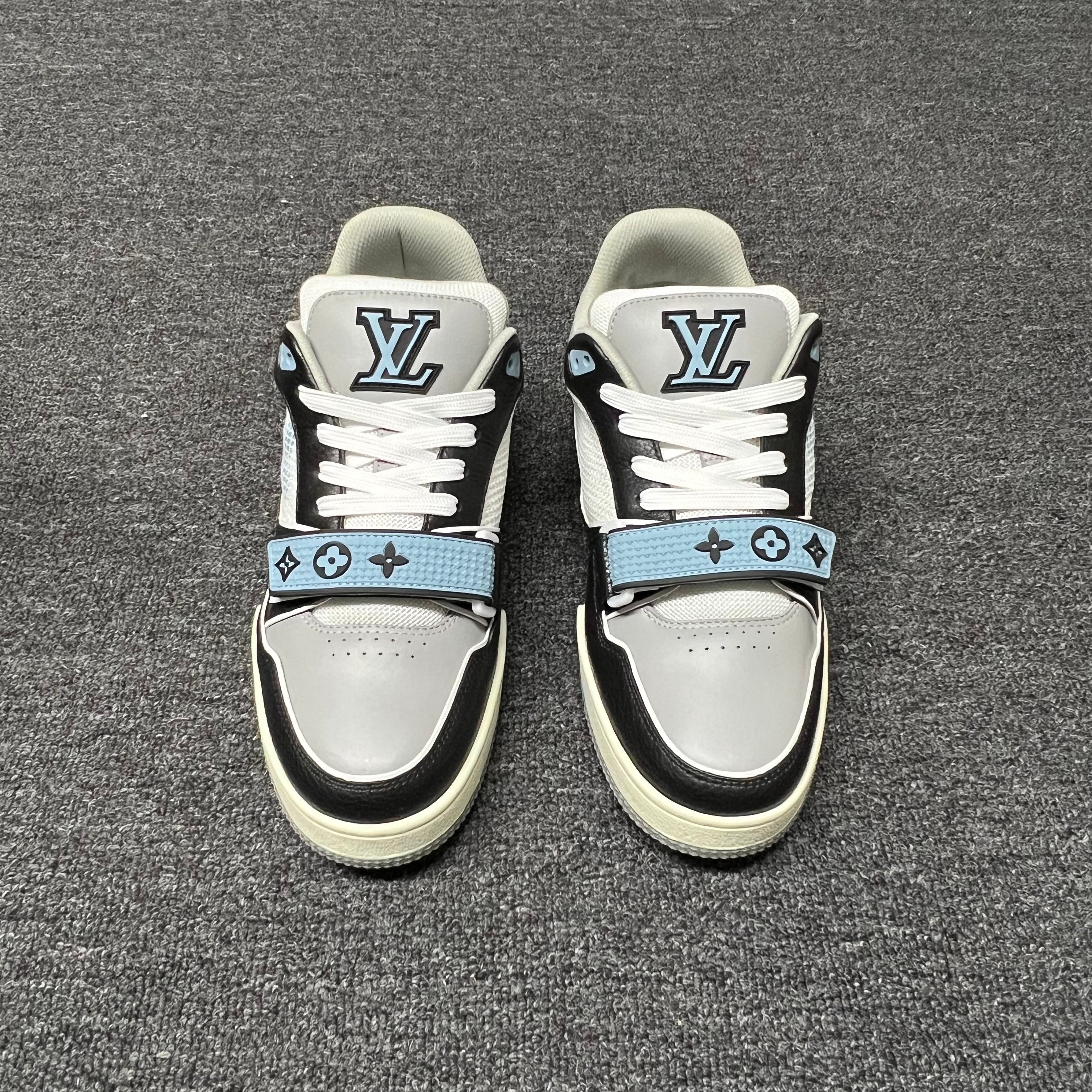LOUIS VUITTON BOARD SKATES Gray-white-black