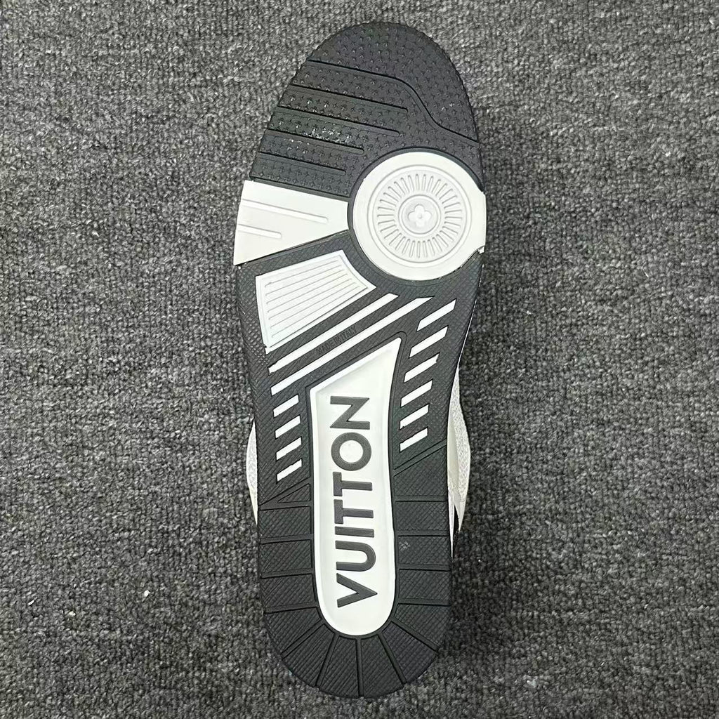 LOUIS VUITTON BOARD SKATES White-black