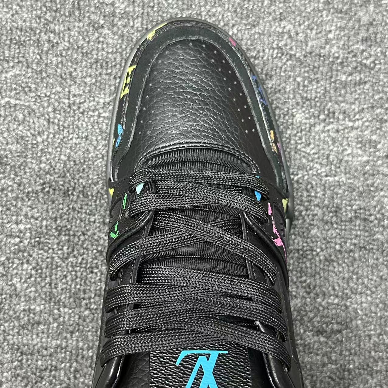 LOUIS VUITTON BOARD SKATES black