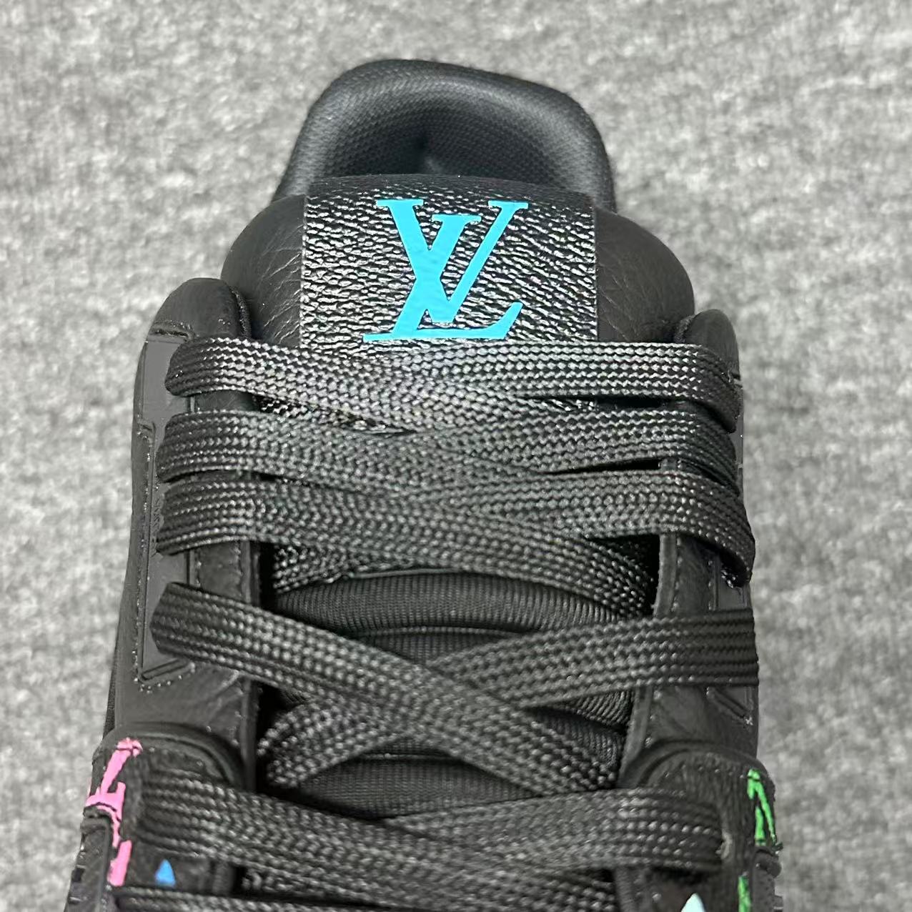 LOUIS VUITTON BOARD SKATES black