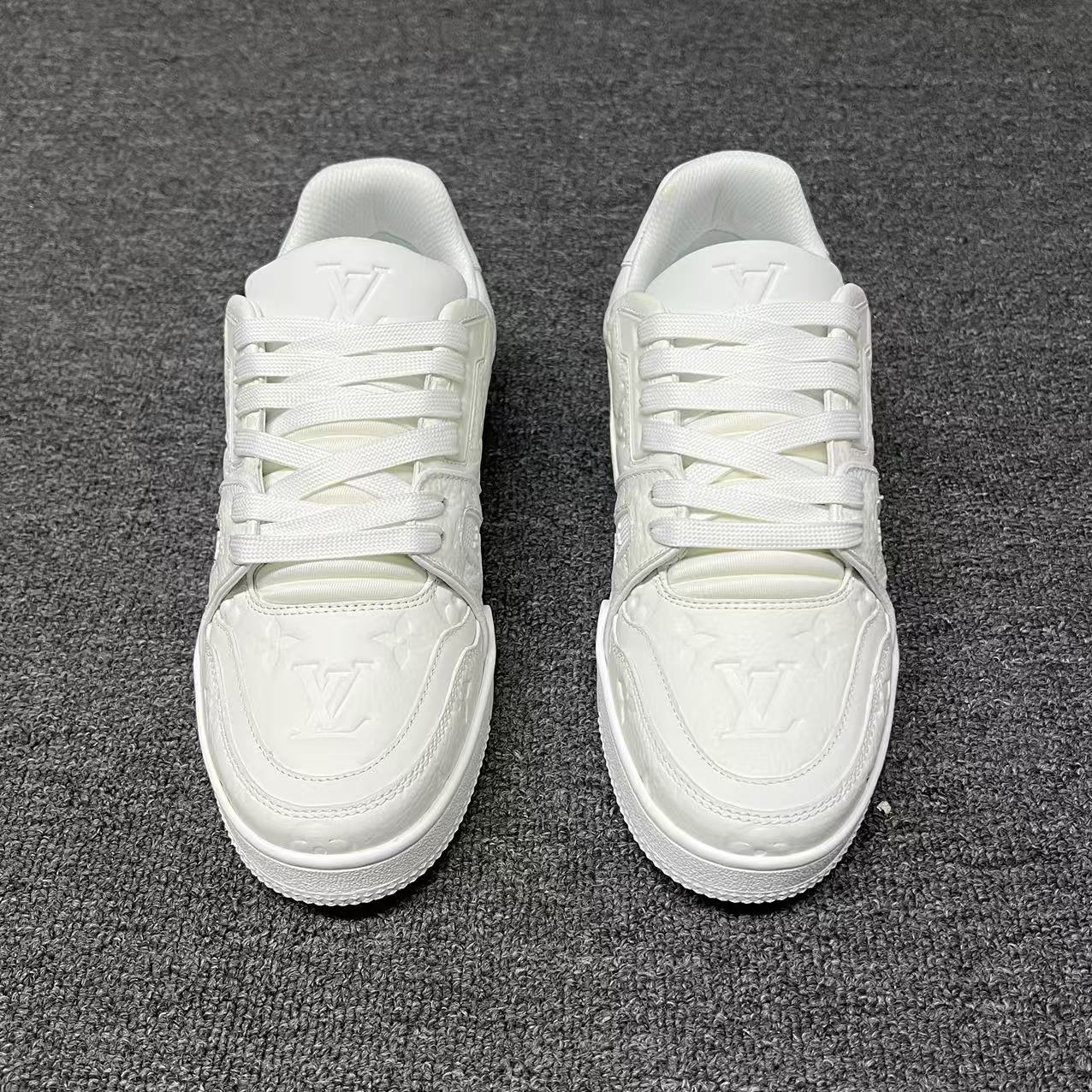 LOUIS VUITTON BOARD SKATES white