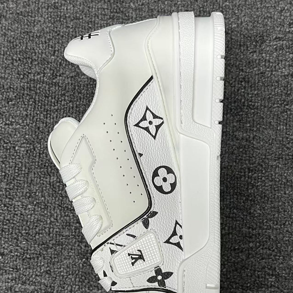 LOUIS VUITTON BOARD SKATES white Full print