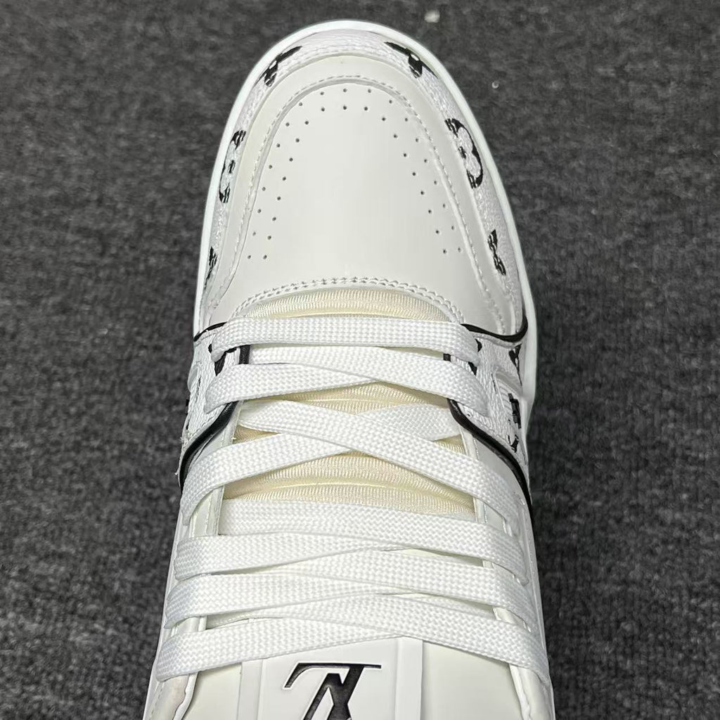LOUIS VUITTON BOARD SKATES white Full print