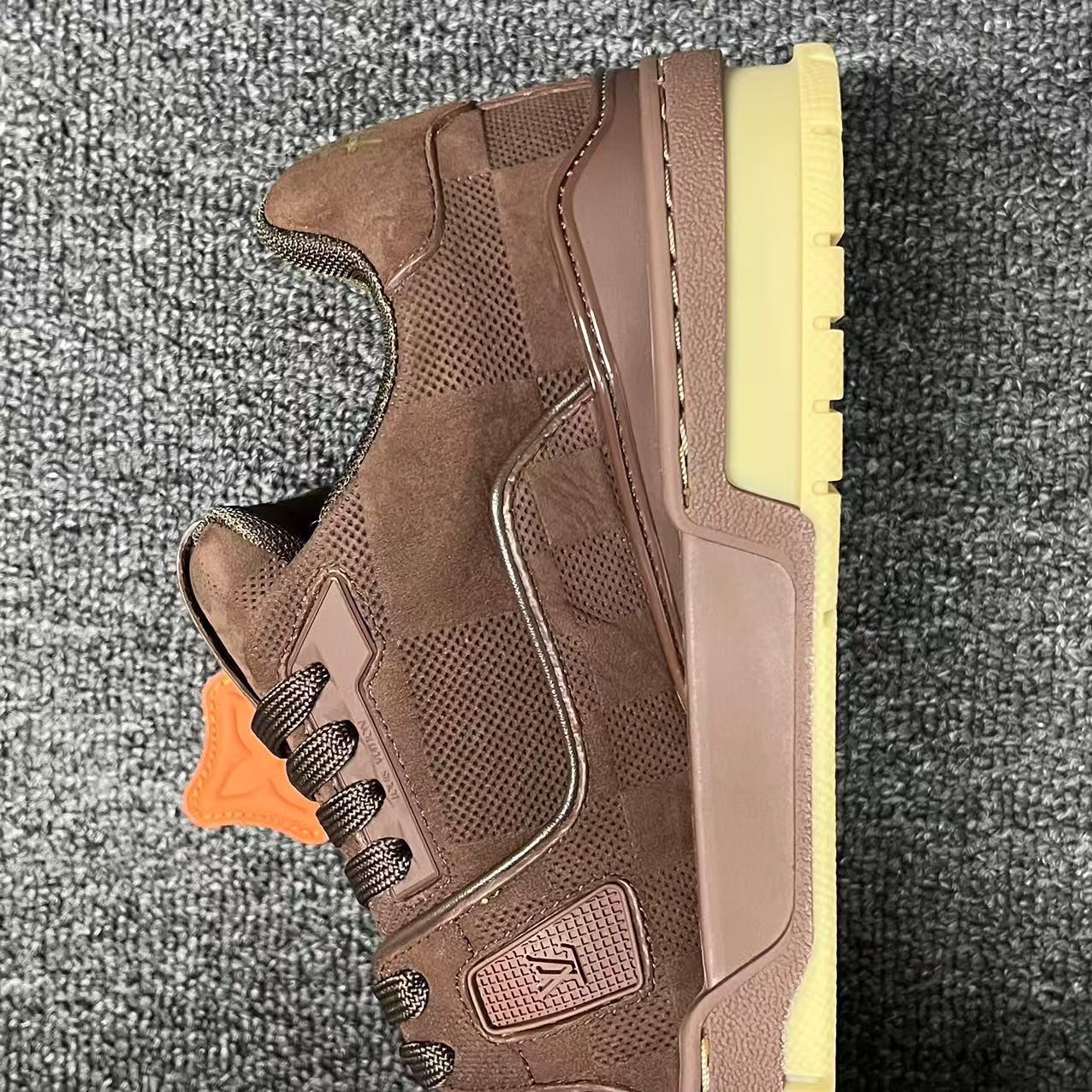 LOUIS VUITTON BOARD SKATES Dark brown