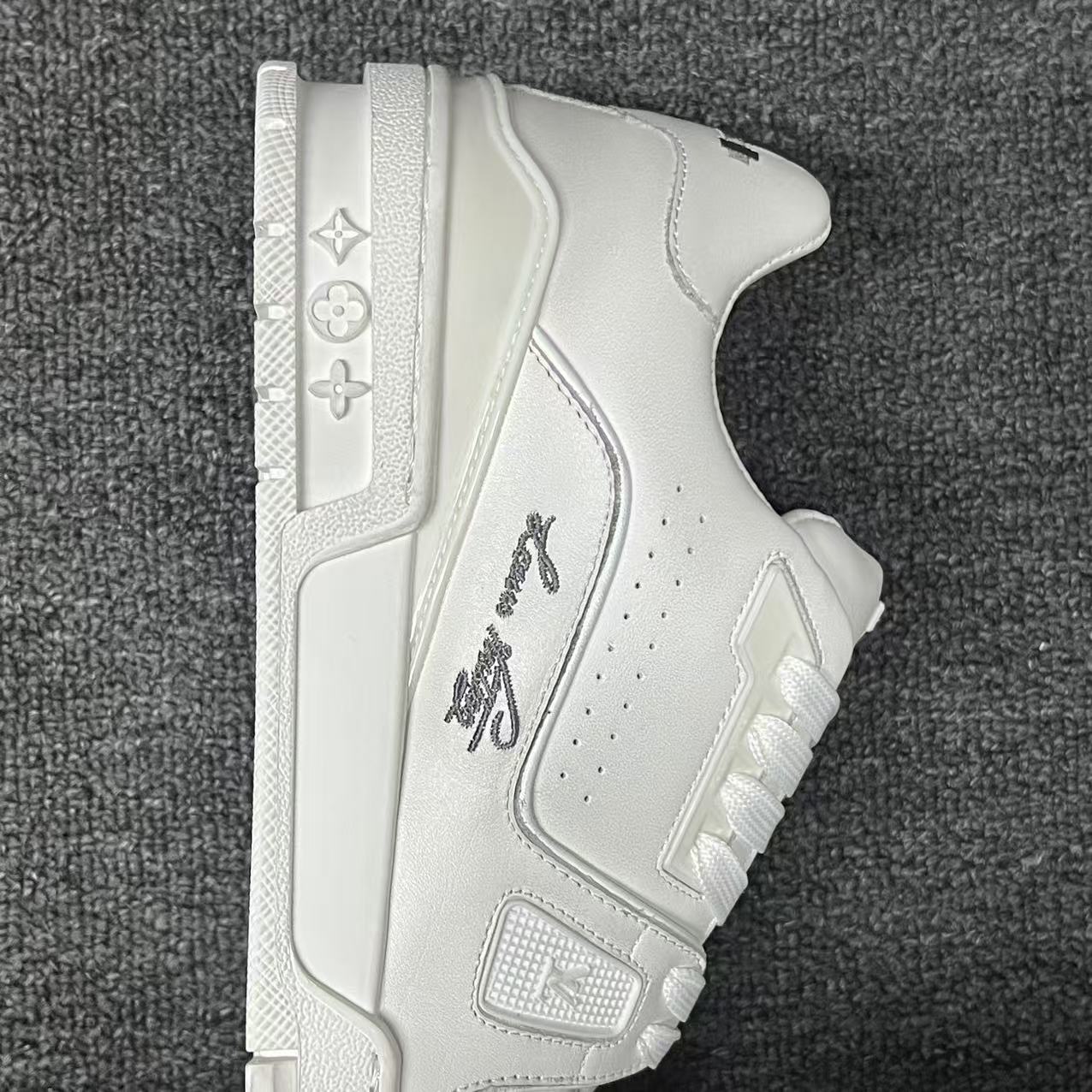 LOUIS VUITTON BOARD SKATES White Cowboy