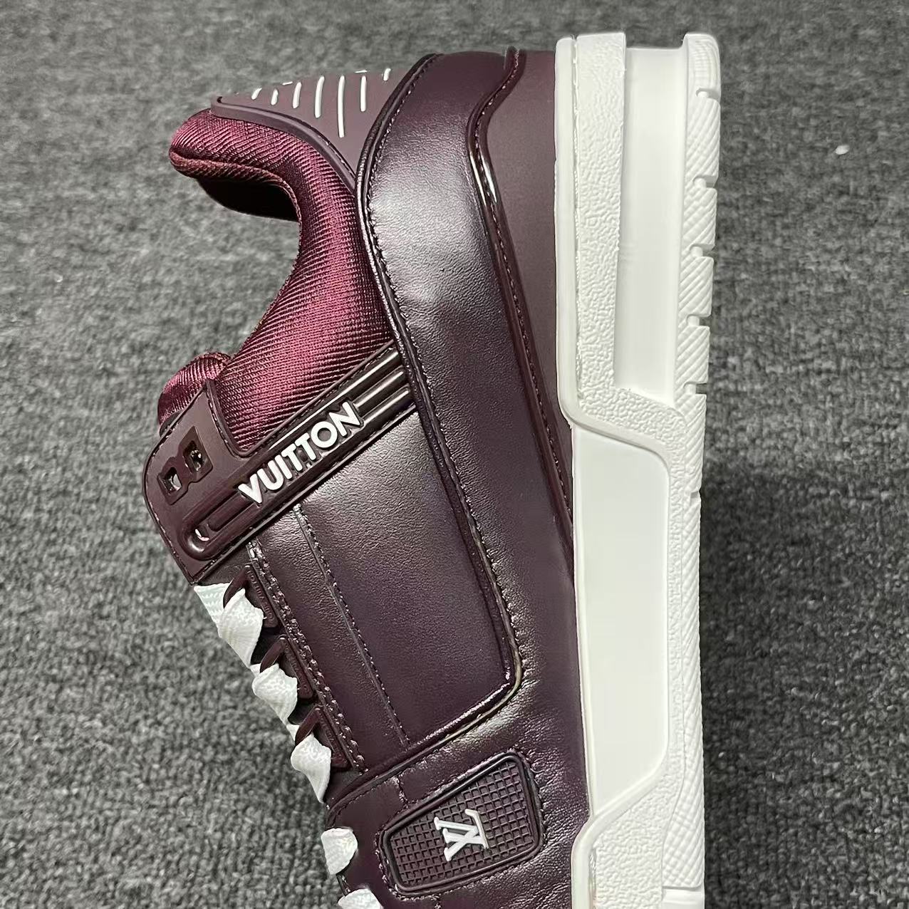LOUIS VUITTON BOARD SKATES Purple brown