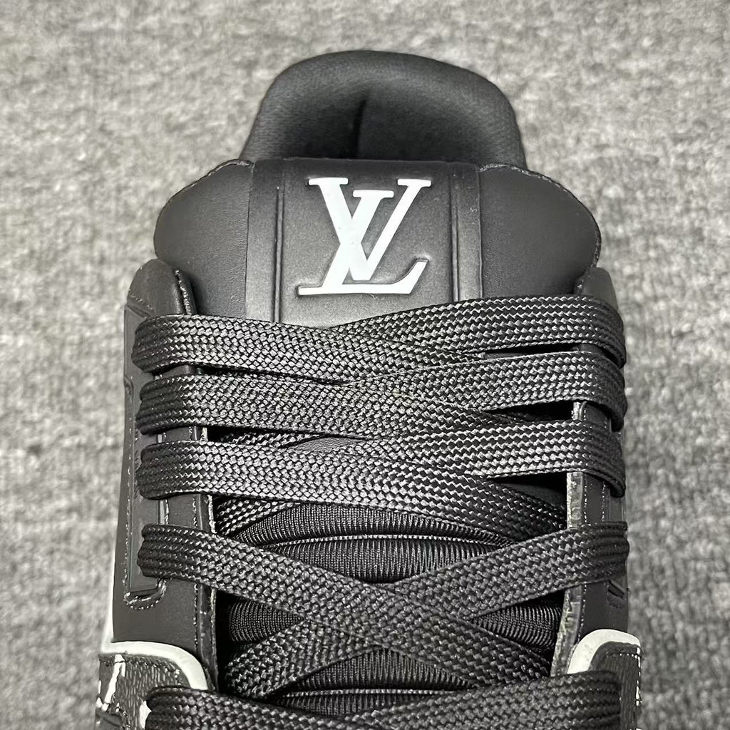 LOUIS VUITTON BOARD SKATES black and white