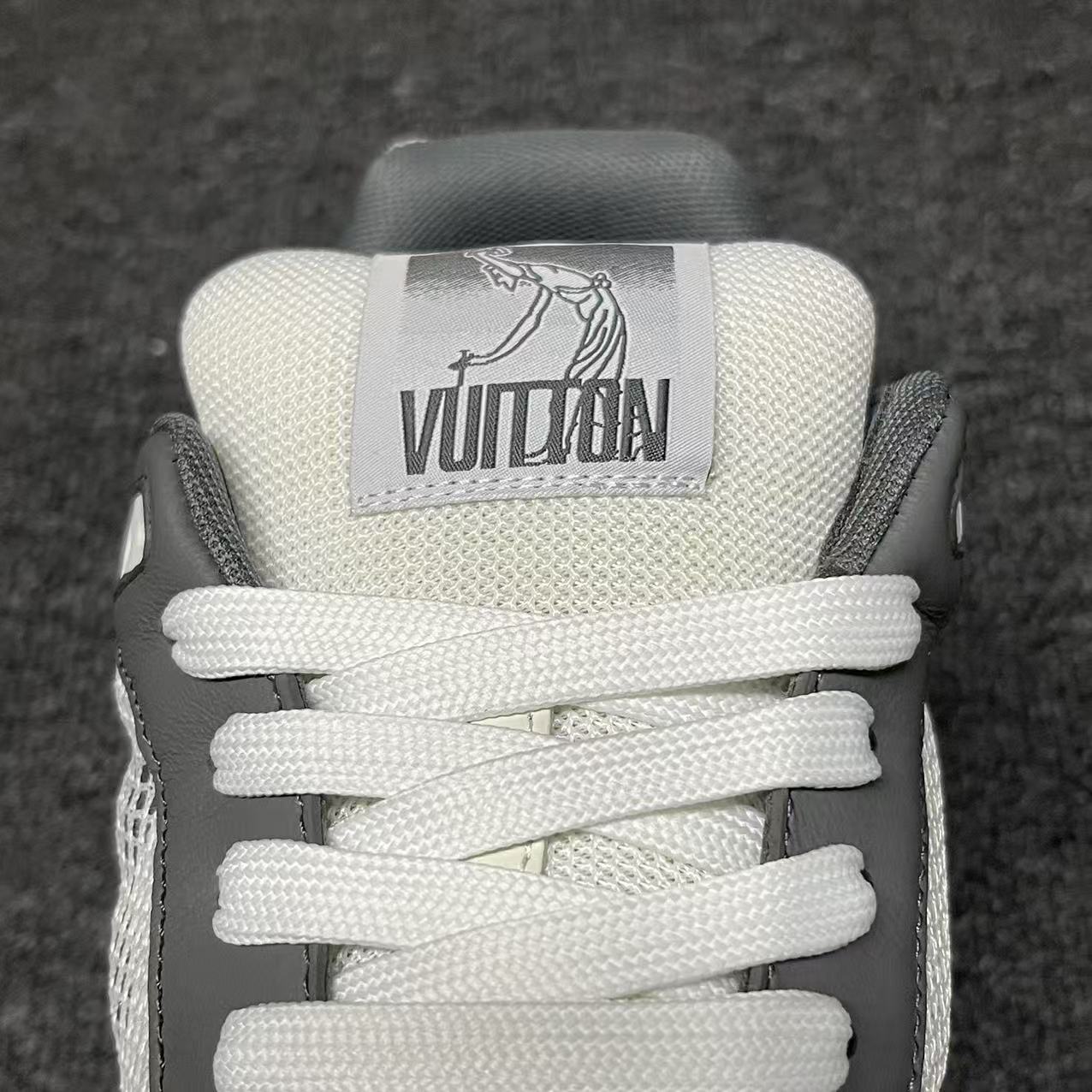 LOUIS VUITTON BOARD SKATES black and Gray