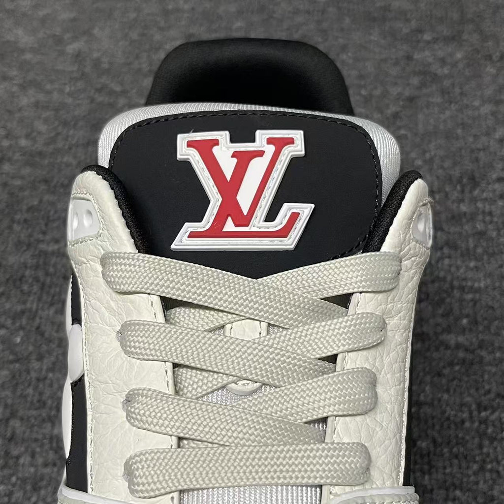 LOUIS VUITTON BOARD SKATES black and white