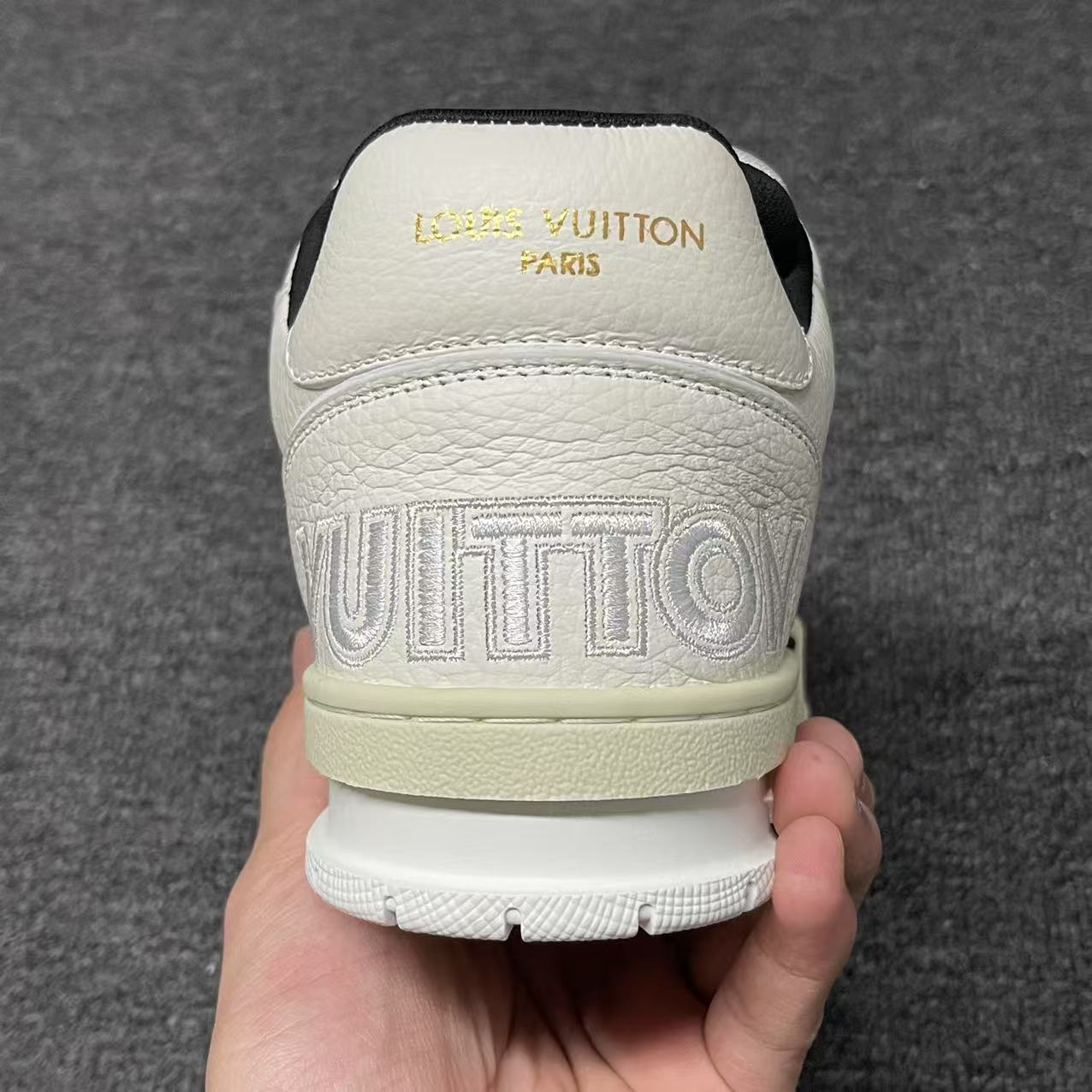 LOUIS VUITTON BOARD SKATES black and white