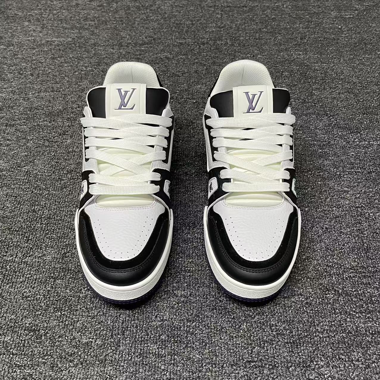 LOUIS VUITTON BOARD SKATES Black, white, and purple