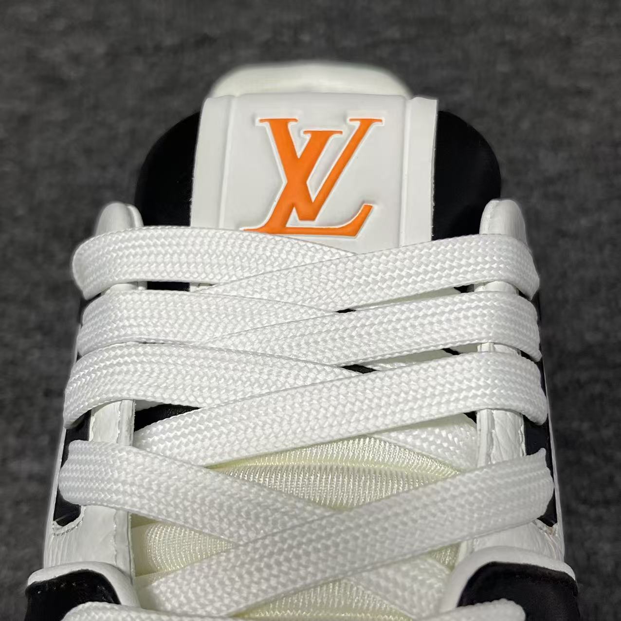 LOUIS VUITTON BOARD SKATES White Orange