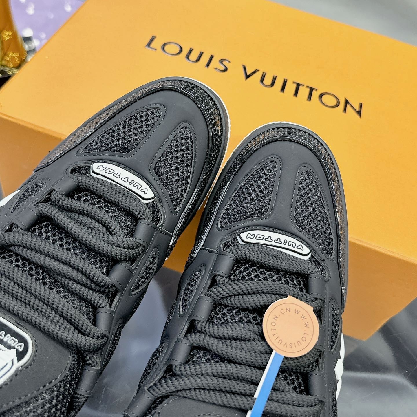 LOUIS VUITTON bread shoes