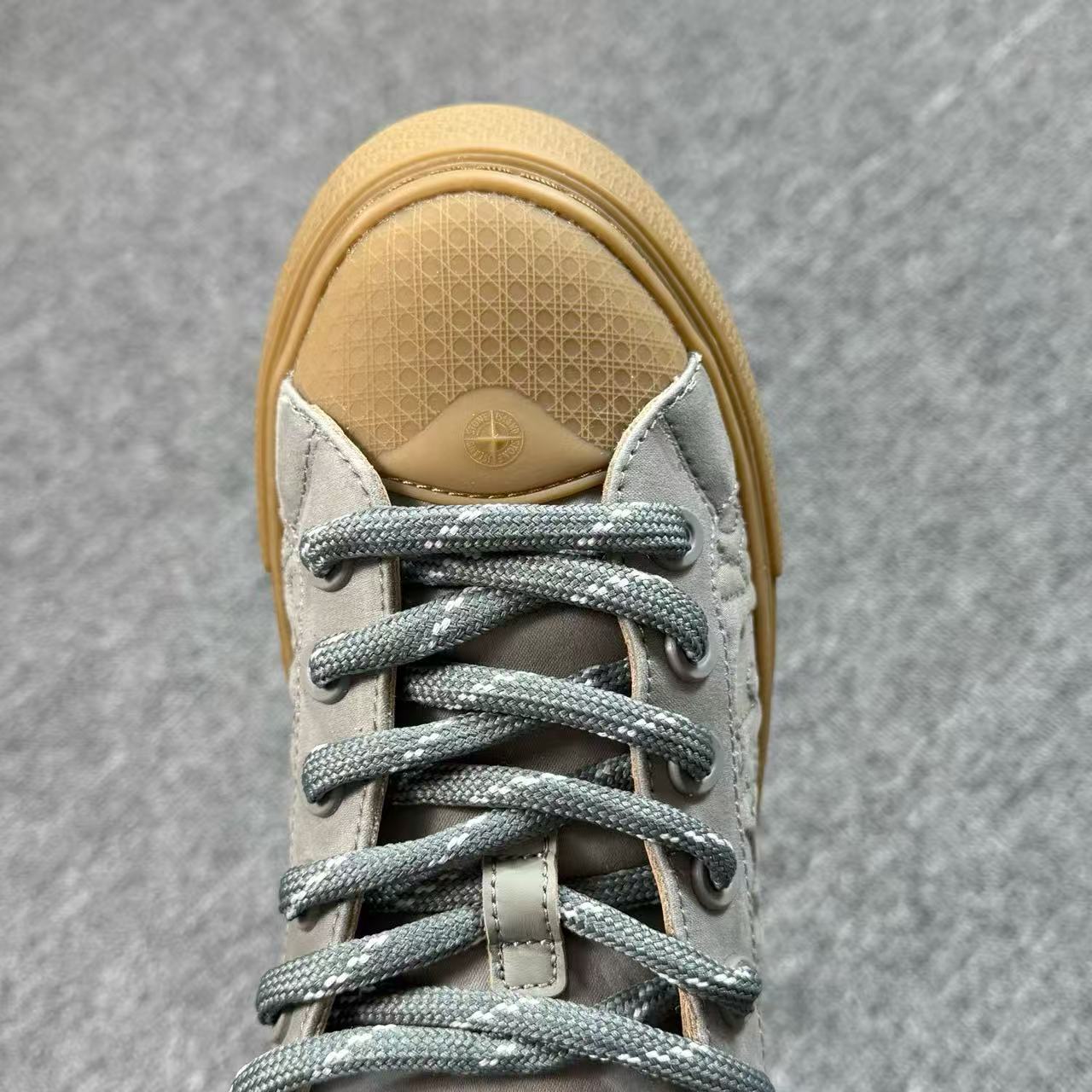 DIOR B33 ash