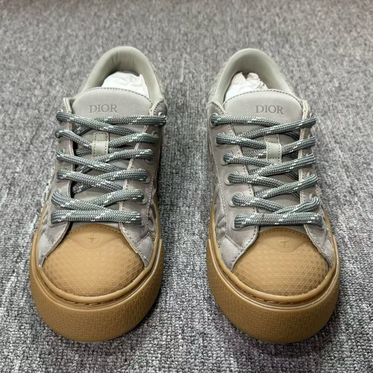 DIOR B33 ash